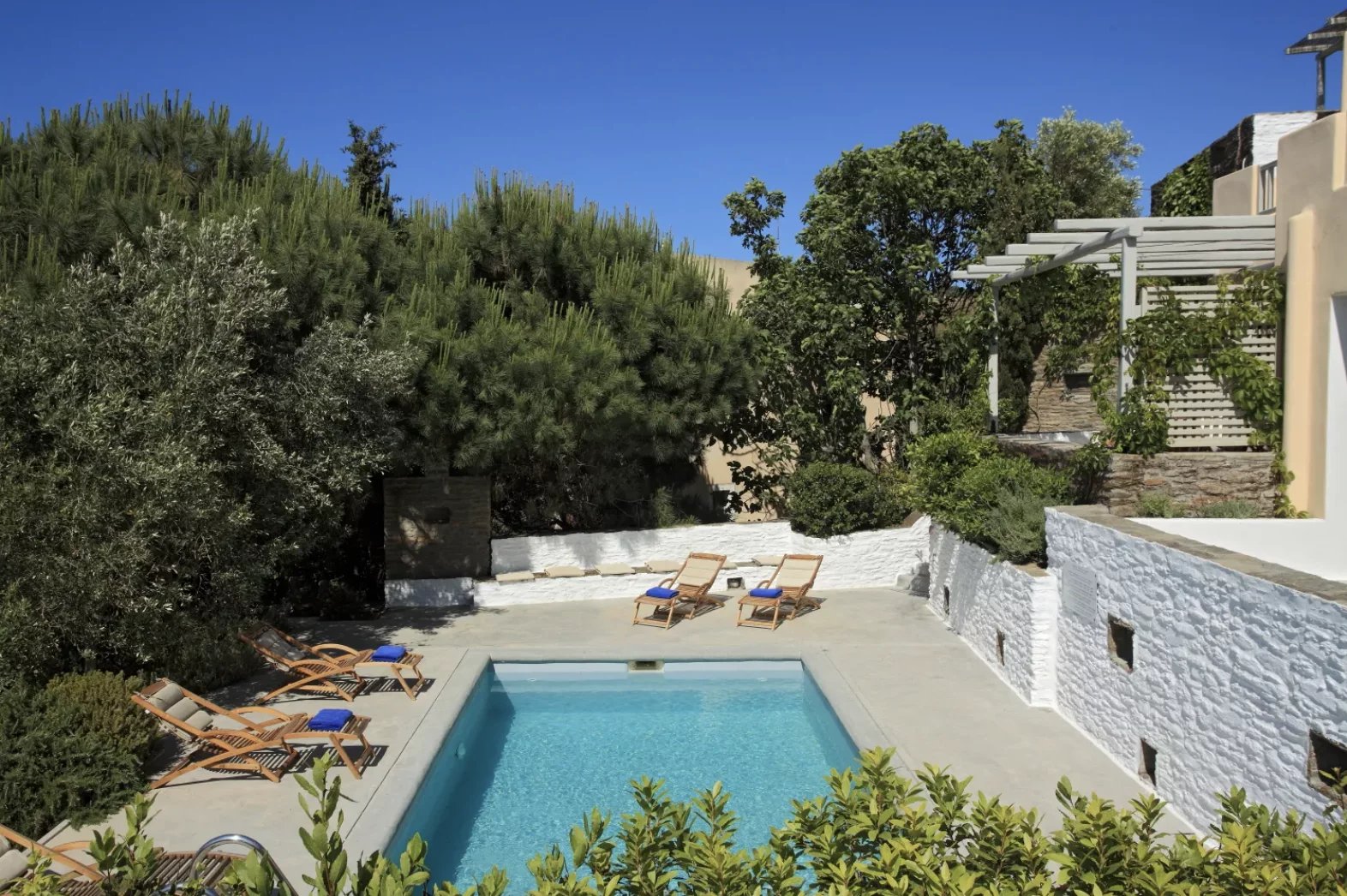 FOR SALE – Charming cycladic house with Sea View – KEA ISLAND