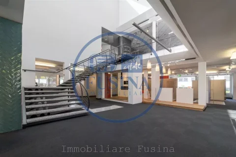 Magazzino---Capannone-in-vendita---Bolzano-3