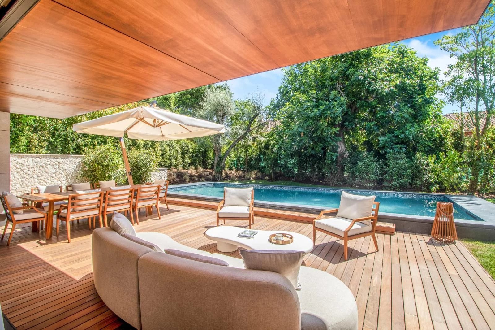 Villa à l'élégance contemporaine au cœur de Saint-Jean-Cap-Ferrat