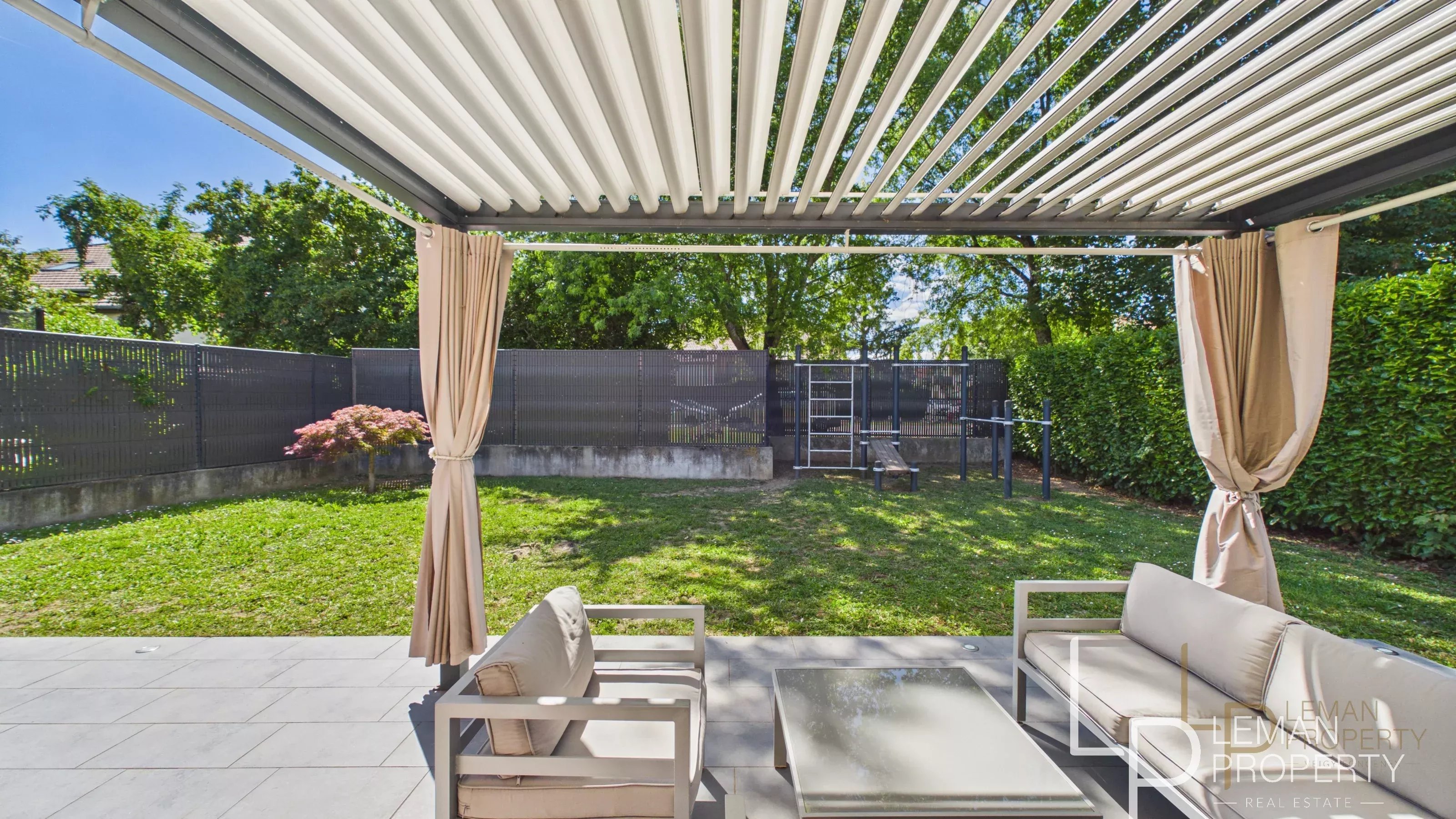 Vente de maison d'une surface de 269.2 m2