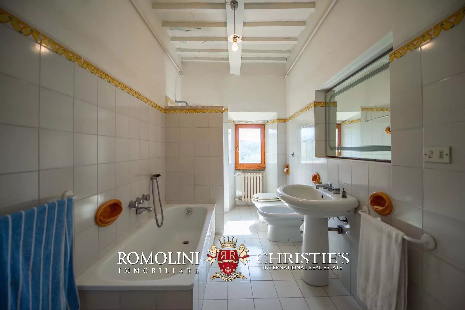 15 Bedroom Villa/Townhouse's Image 37
