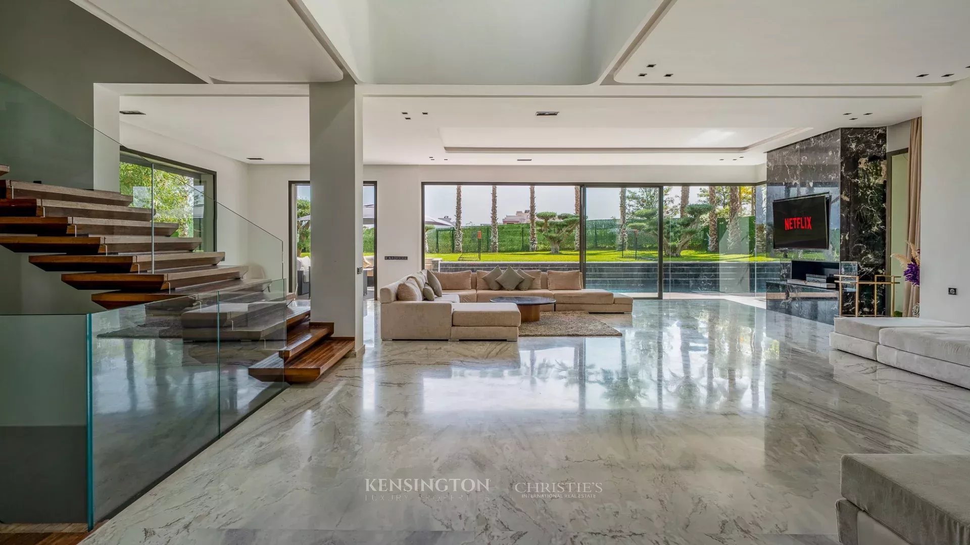 5 Bedroom Villa/Townhouse's Image 9