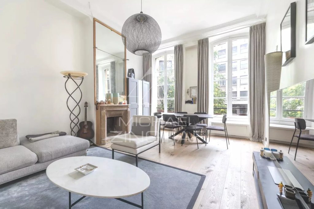Apartment for sale in Paris — Elegant Haussmannian Family Apartment for Sale in Paris, France