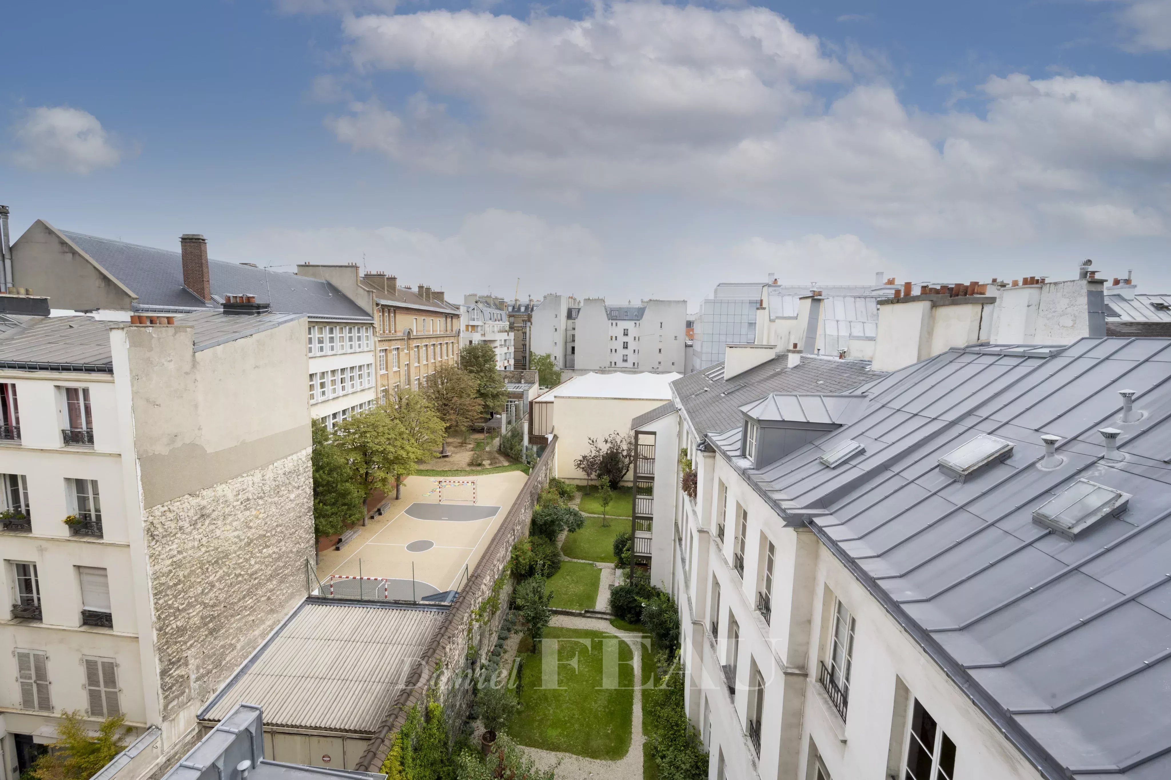 Sale Apartment Paris 4th