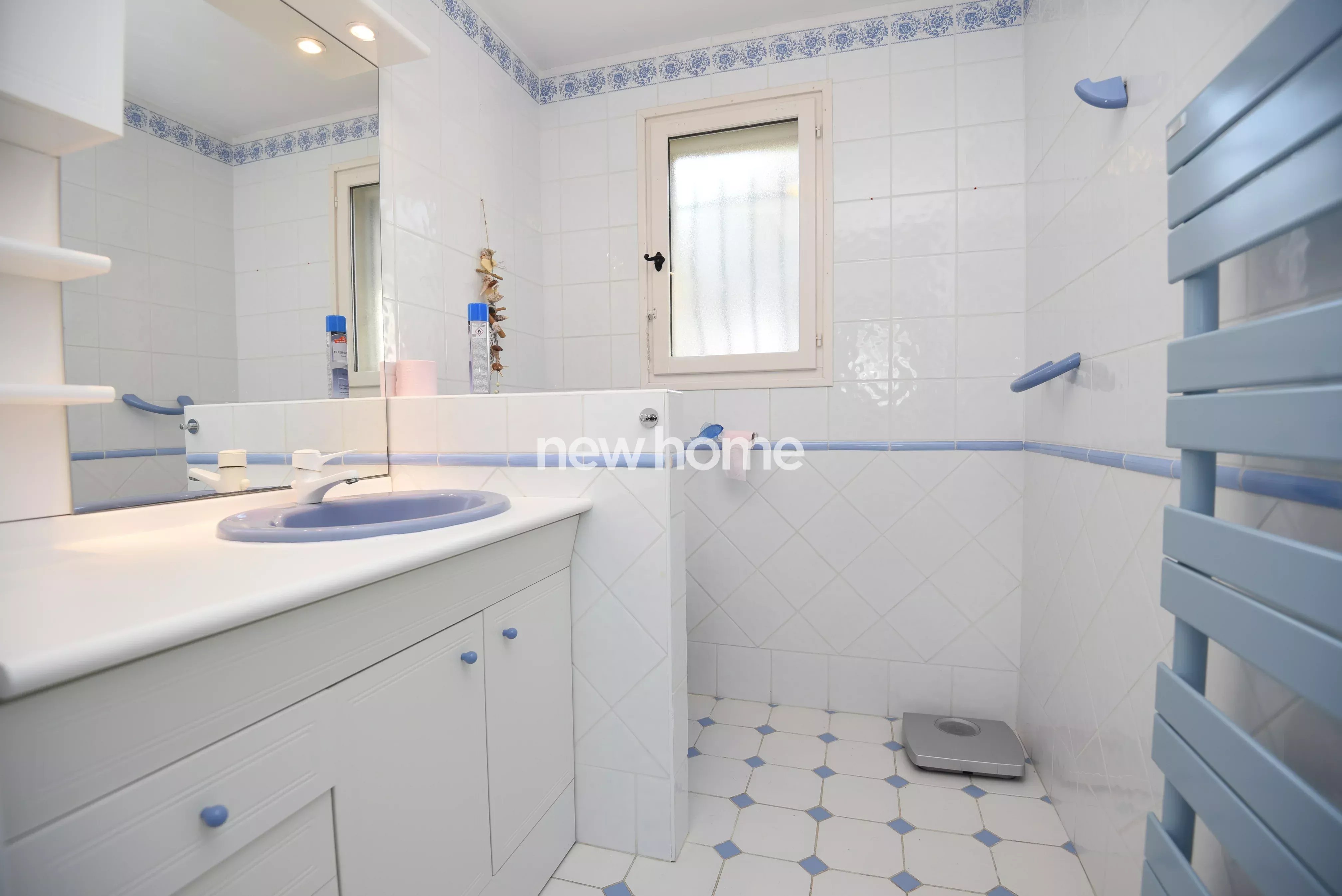 Villa avec piscine et une belle vue