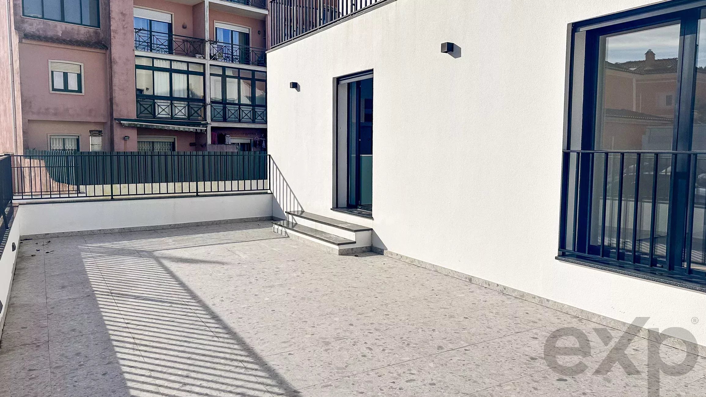 Modern 2-bedroom apartment in Alcabideche 86651620 image 32