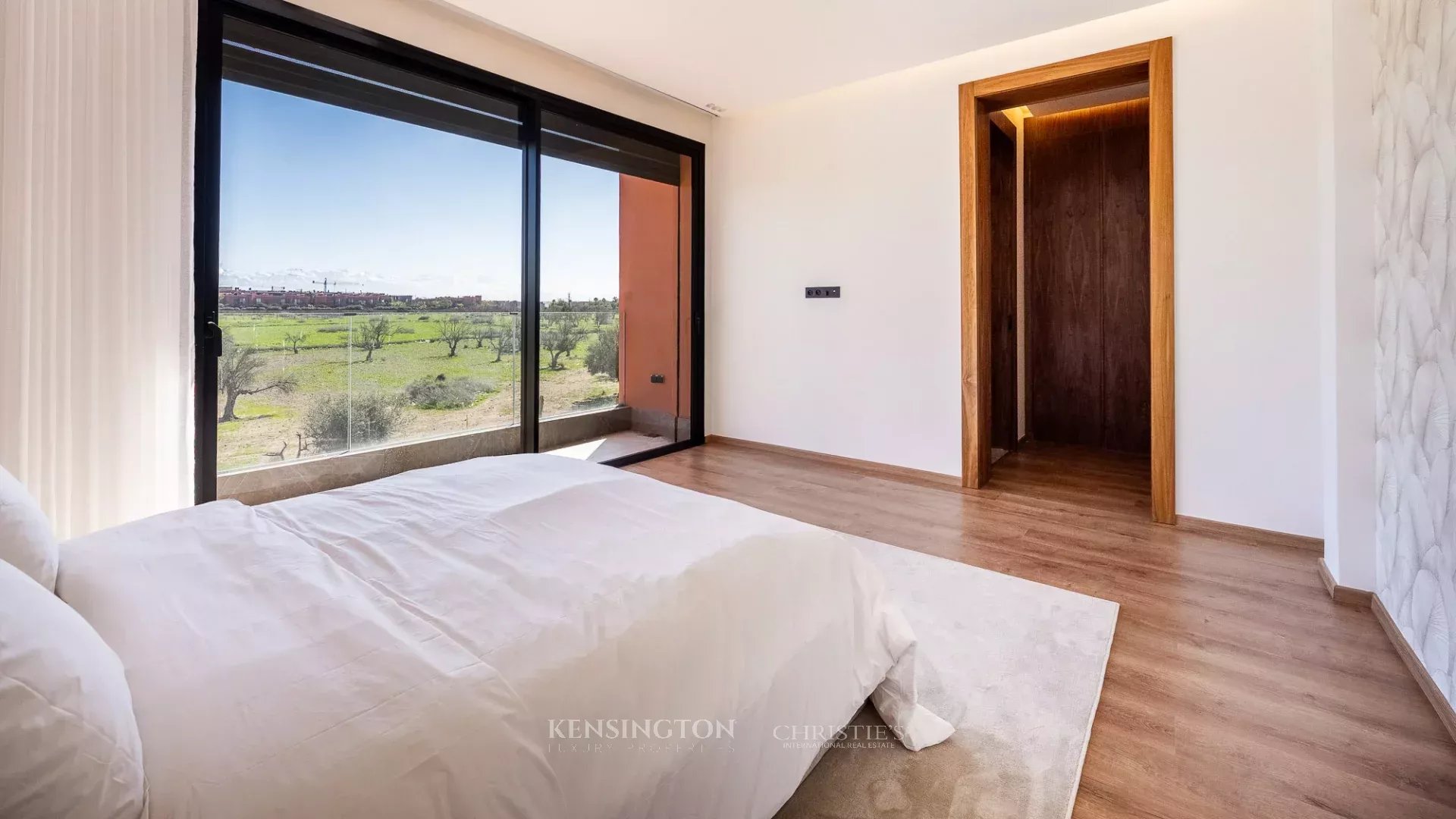 4 Bedroom Villa/Townhouse's Image 28