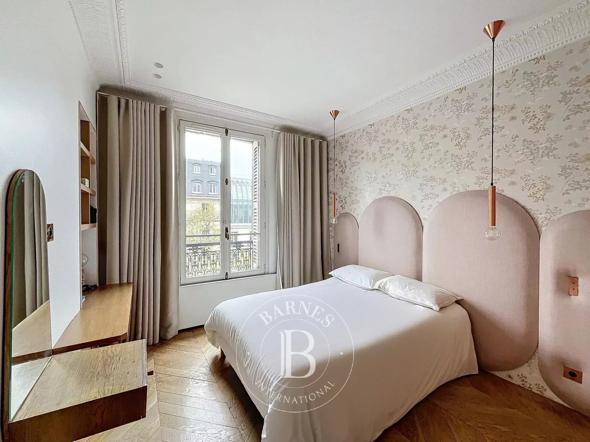 Daire Paris 8ème - picture 12