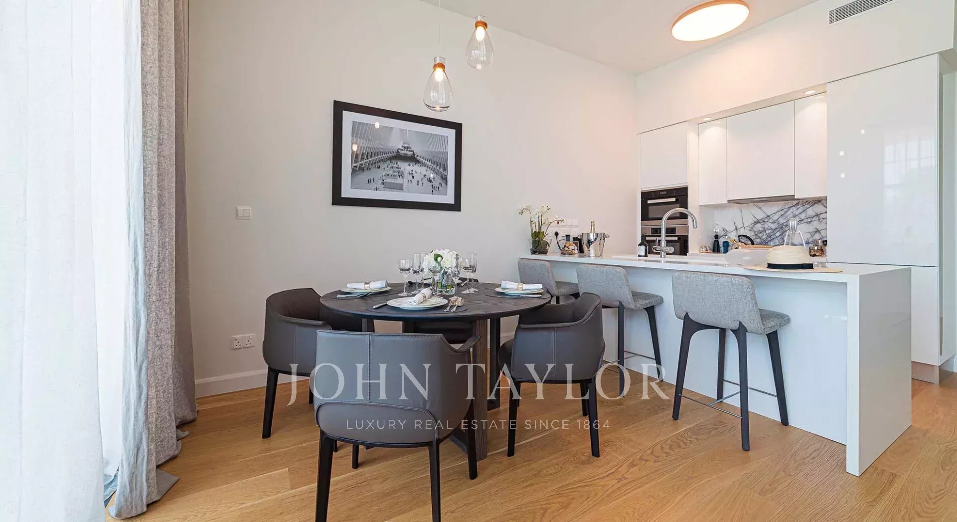 Casa 5 habitaciones 245 m² Oroklini, Chipre