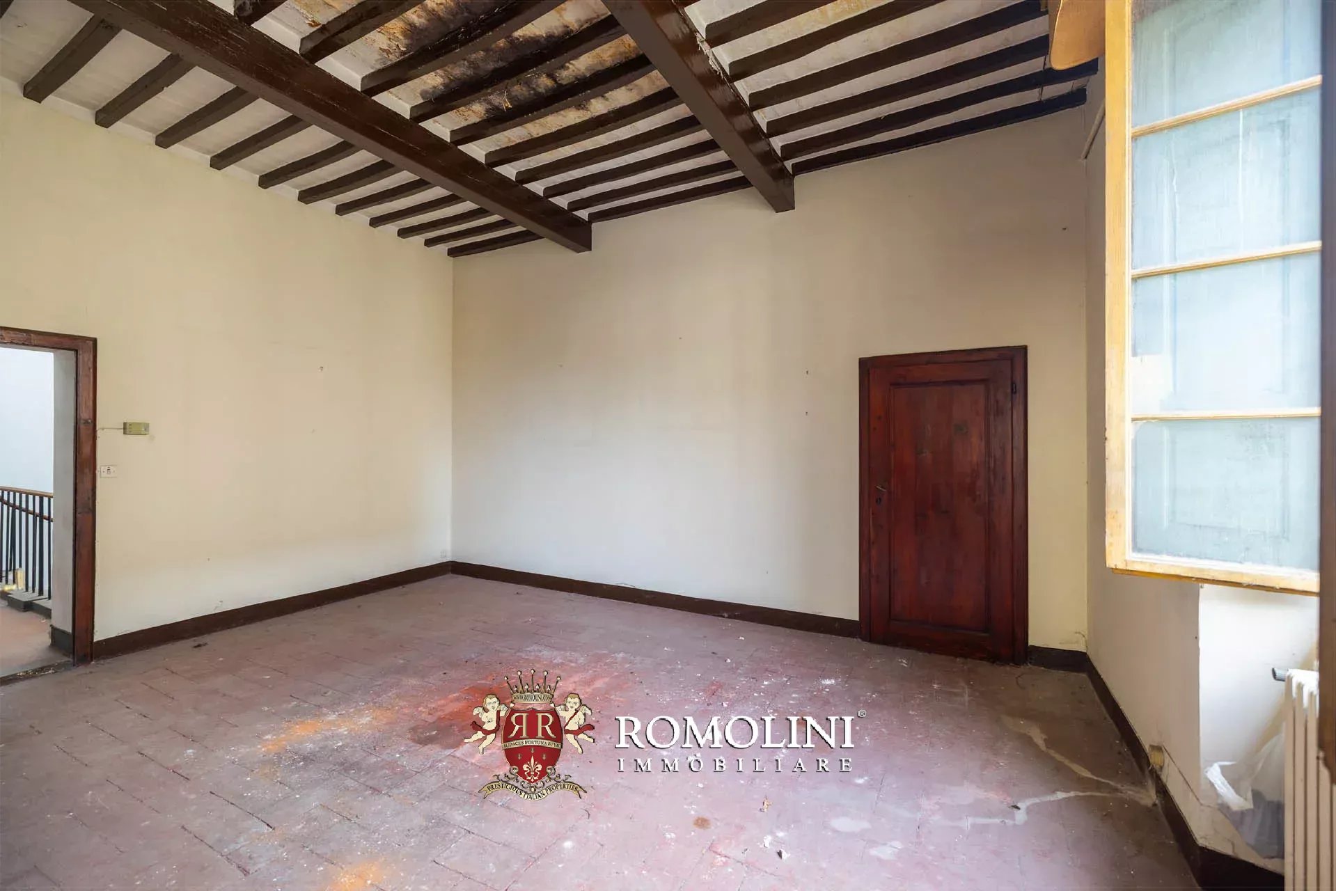 8 Bedroom Villa/Townhouse's Image 29