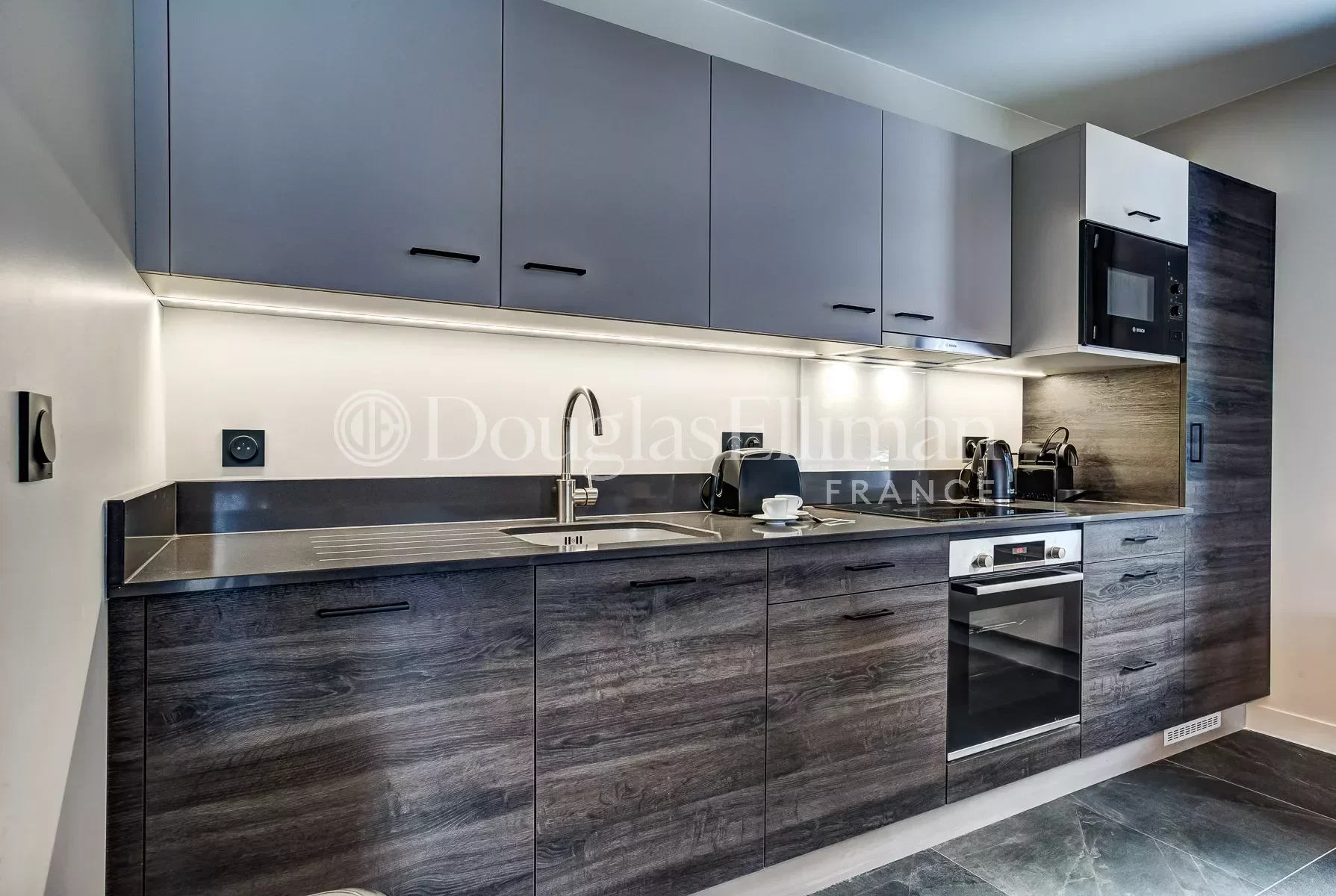 CHAMONIX – Penthouse duplex de 4 chambres, récemment construit, situé près du centre-ville - Image nᵒ3