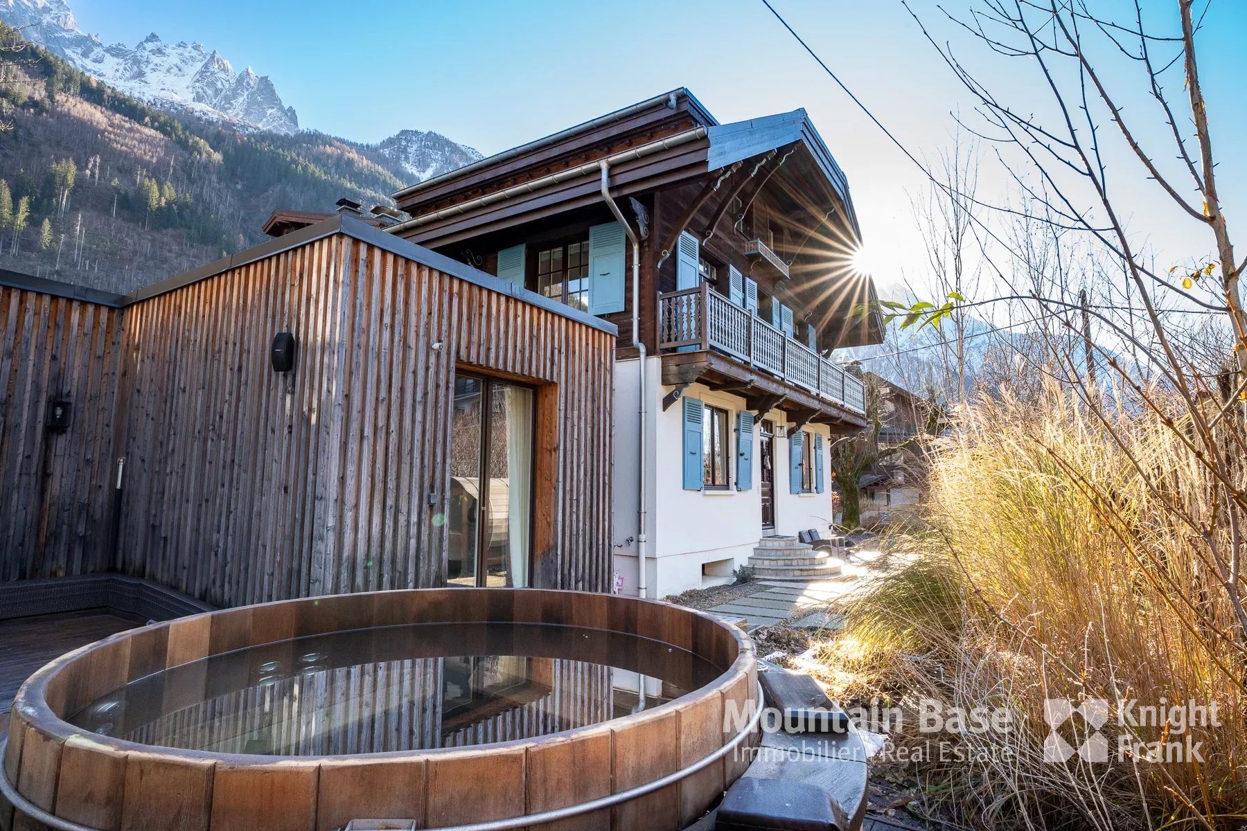 A beautifully renovated, 6-bedroom house in central Chamonix Accommodation in Chamonix