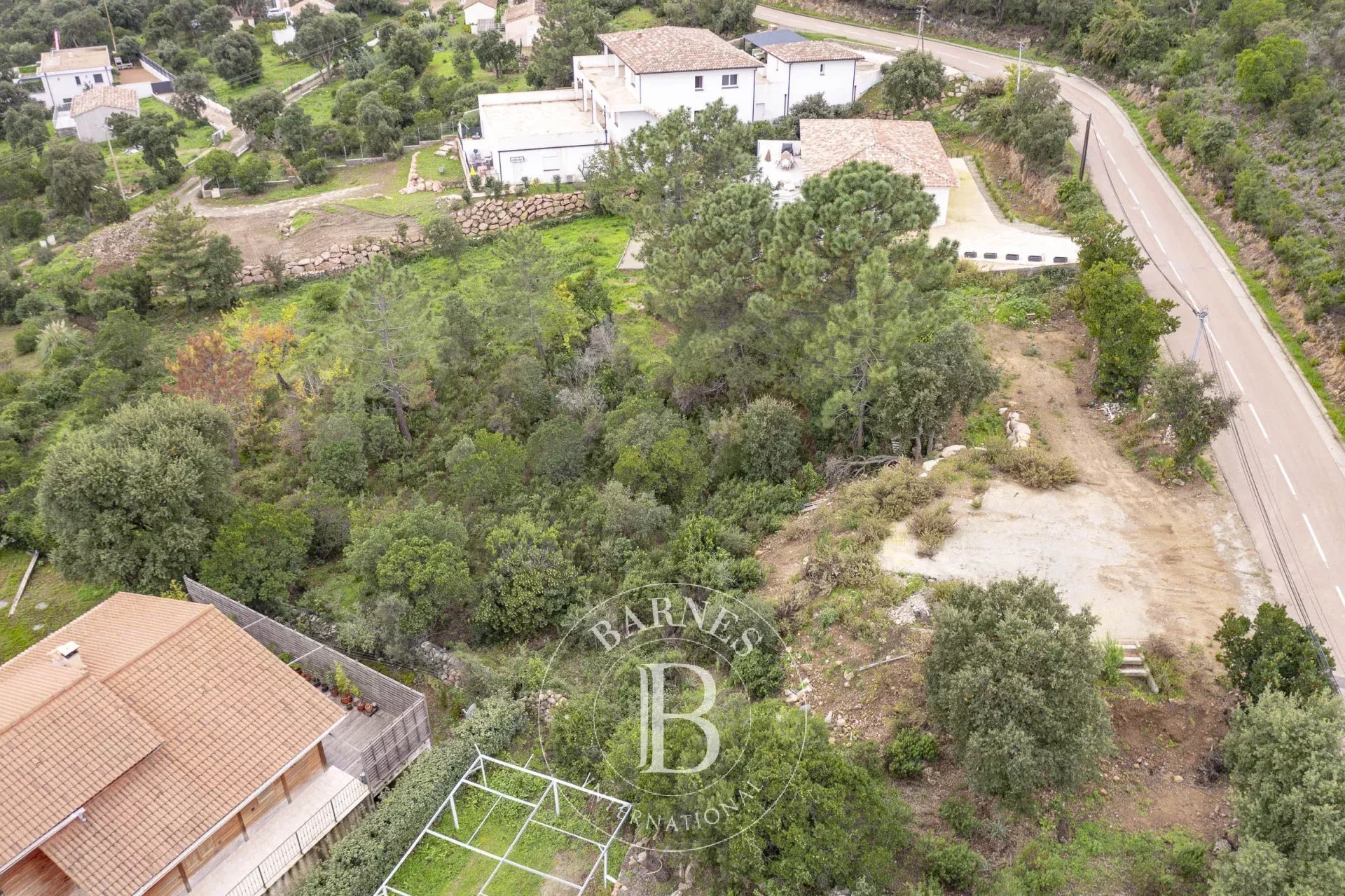 Exclusivité, Hameau de Togna, Sari-Solenzara, terrain avec permis de construire, vue mer et montagnes - picture 4