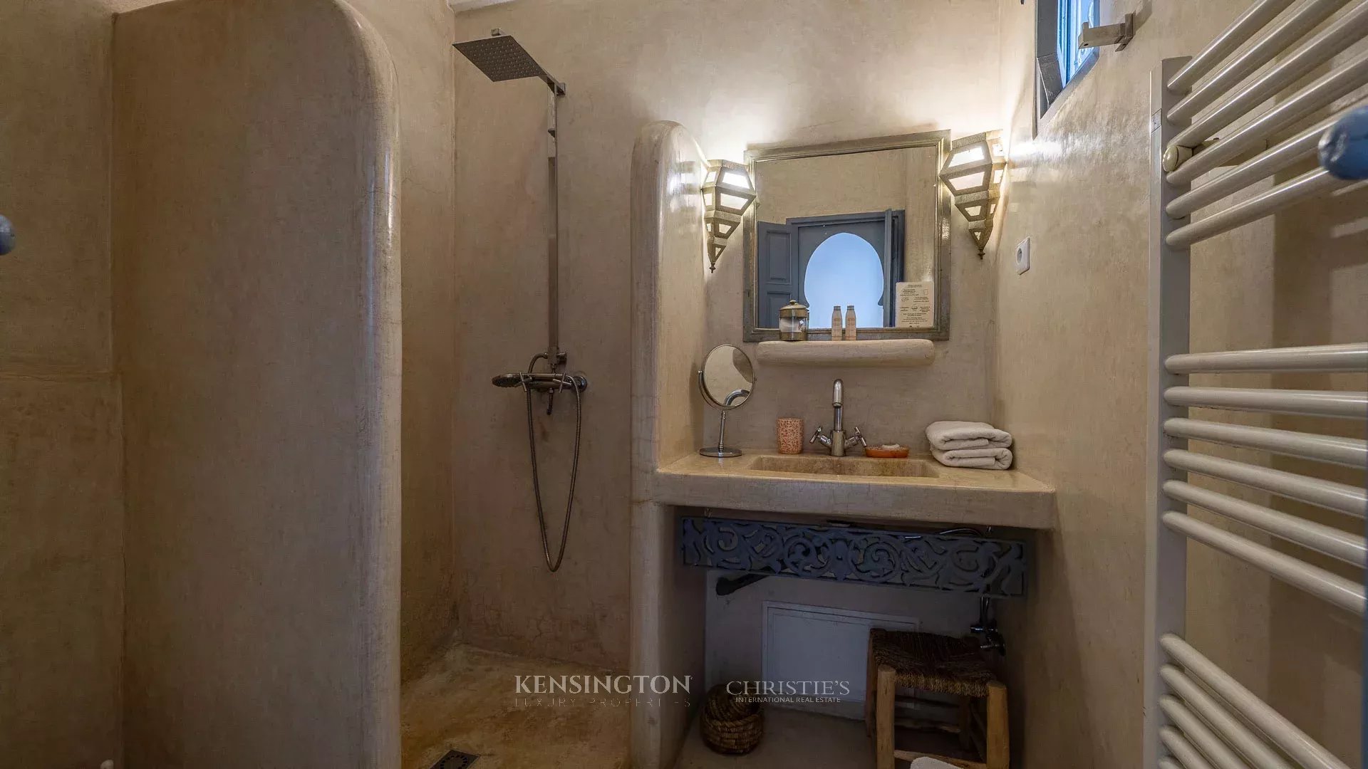 9 Bedroom Villa/Townhouse's Image 19