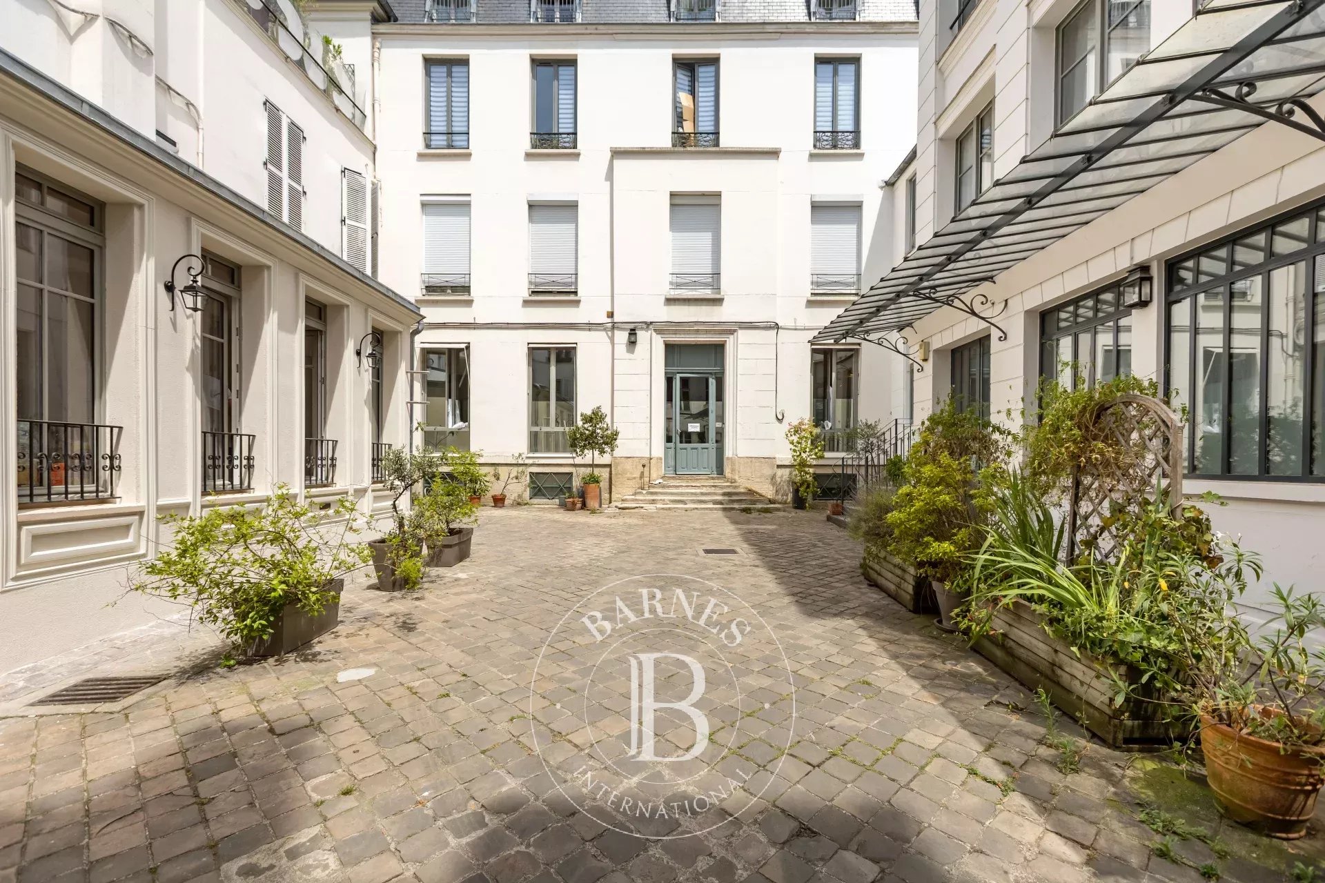Bureaux Paris 75010  -  ref 87119092 (picture 1)