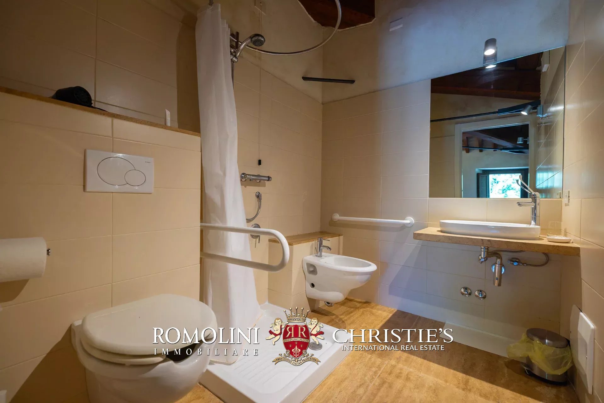 27 Bedroom Villa/Townhouse's Image 73