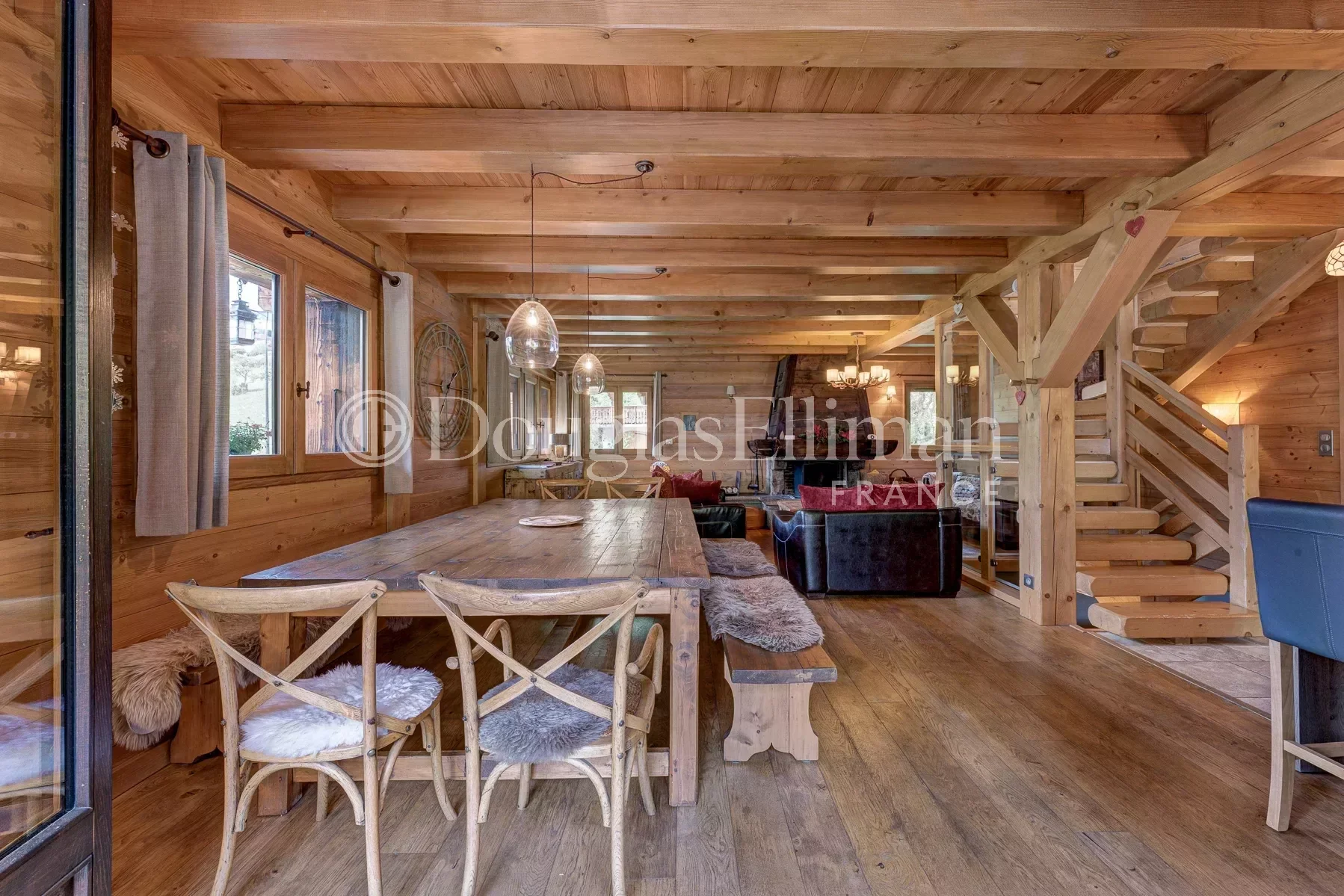 MONTRIOND : chalet de 5 chambres - Image nᵒ3