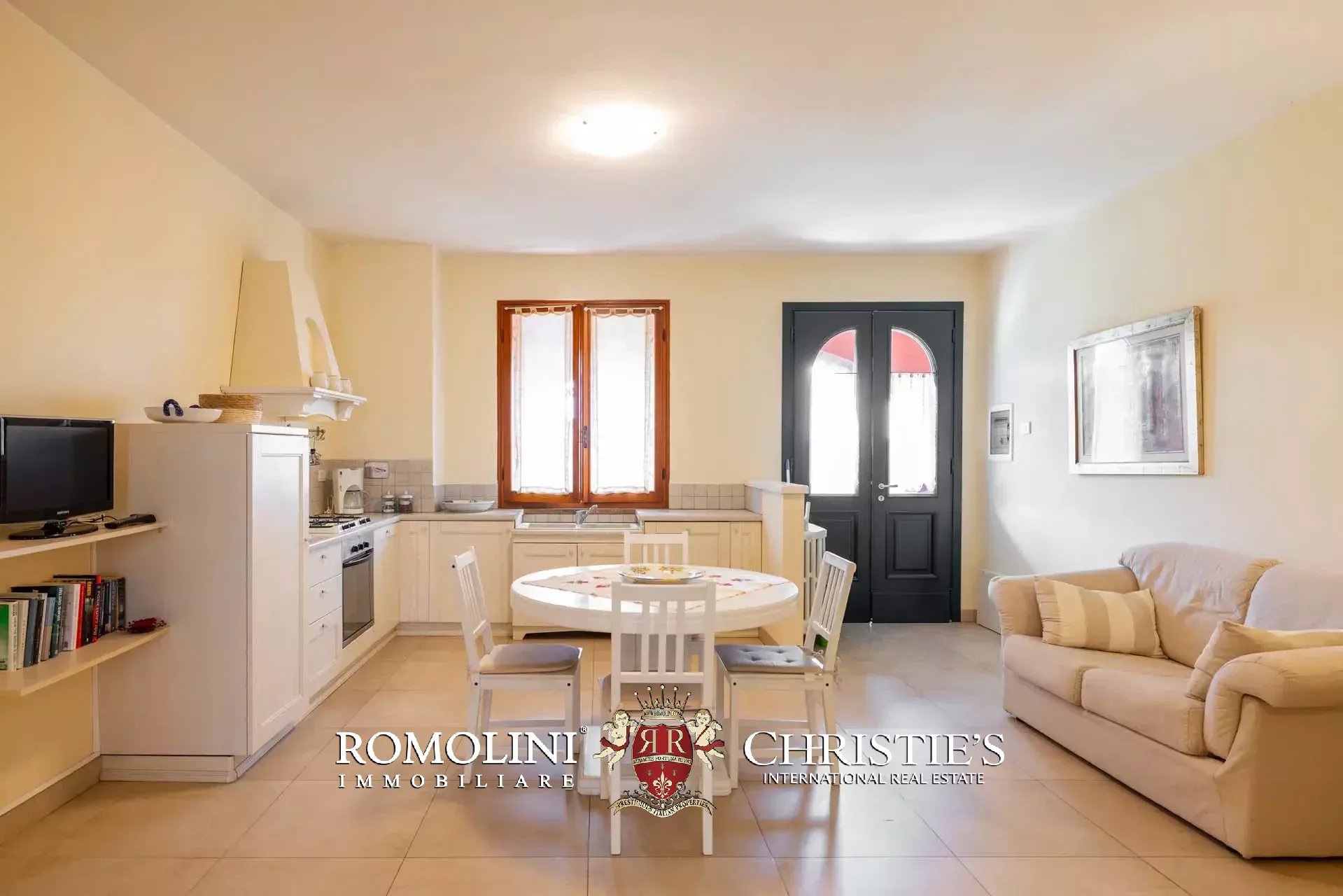 19 Bedroom Villa/Townhouse's Image 33