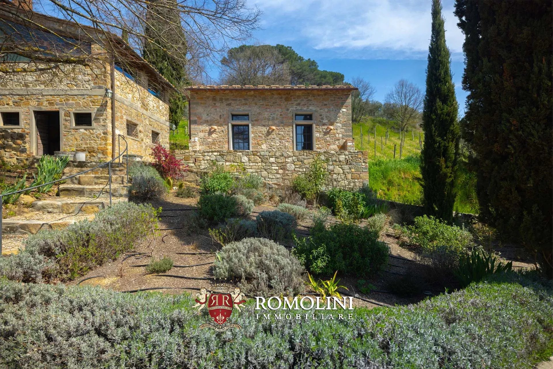 5 Bedroom Vineyard's Image 27