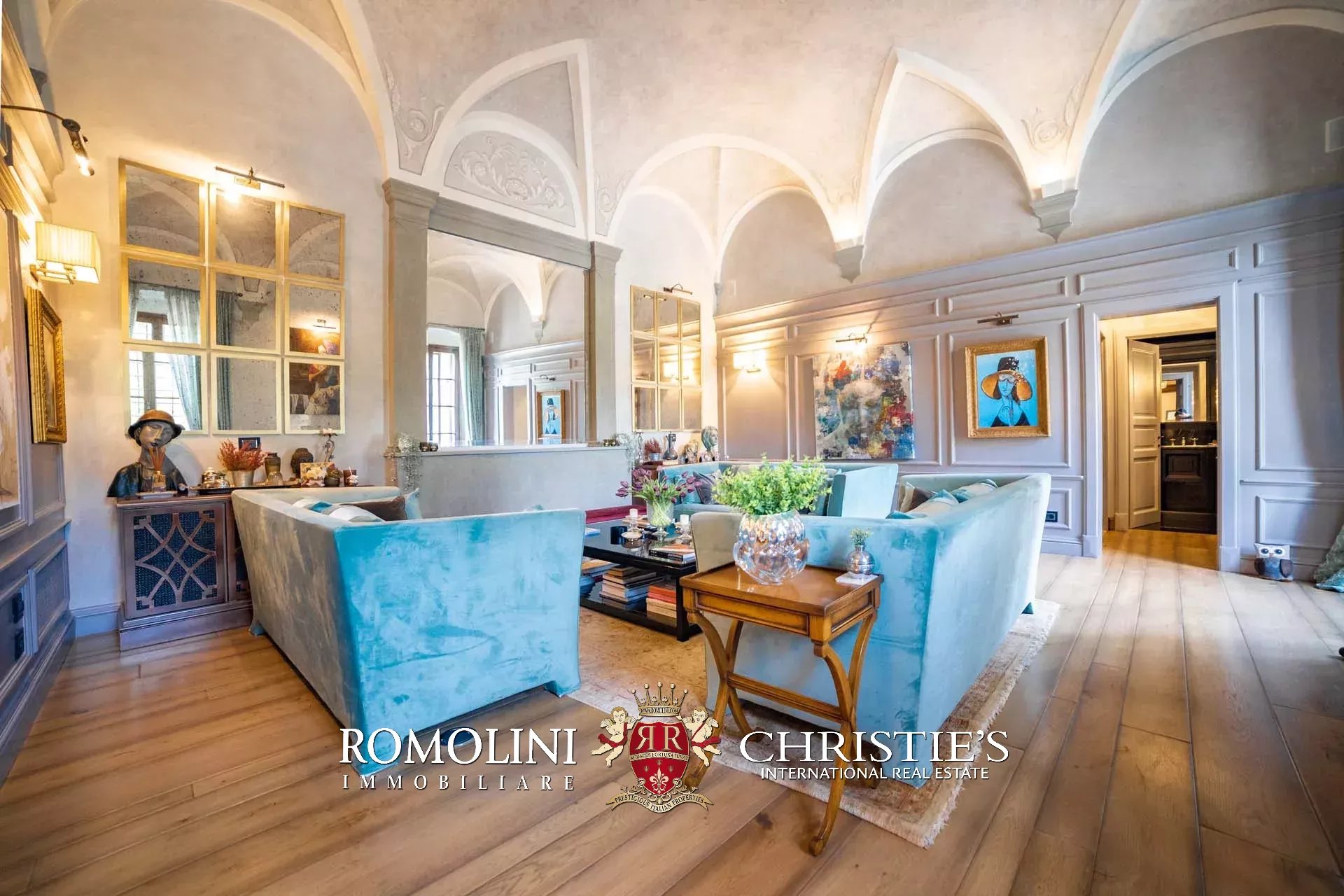 5 Bedroom Villa/Townhouse's Image 17