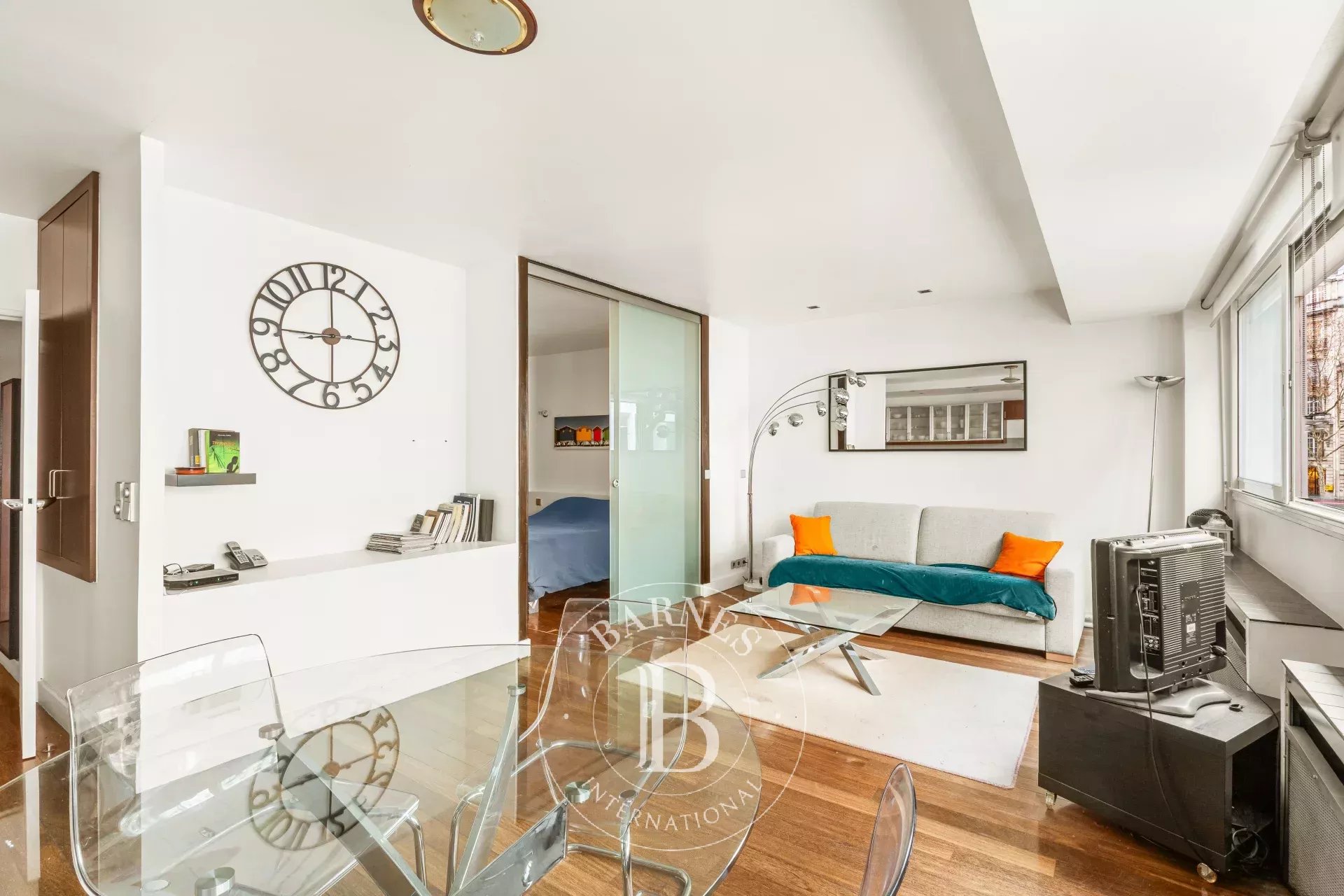 Apartment Paris 75008  -  ref 86723643 (picture 2)