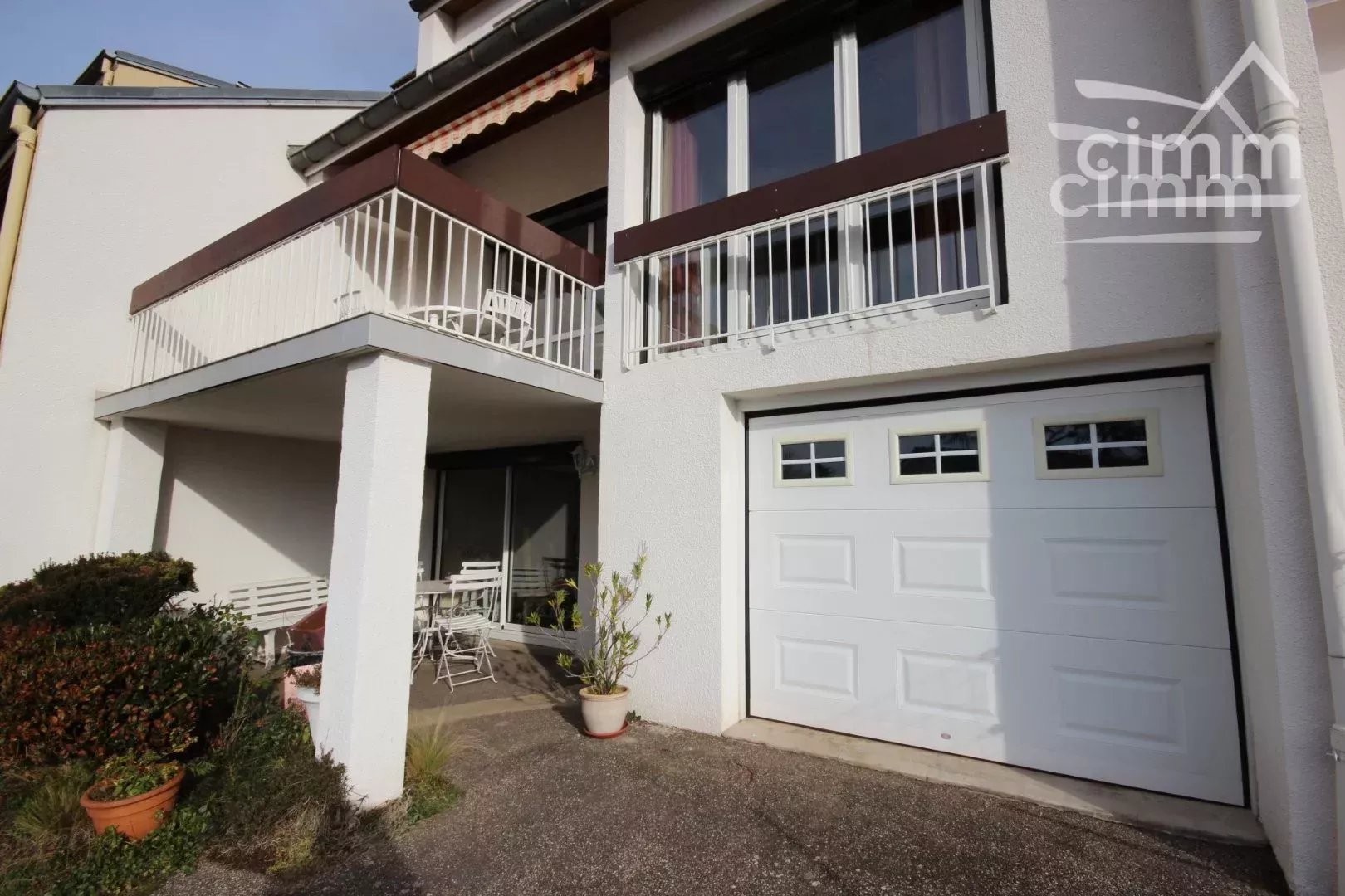 Agence immobilière de 