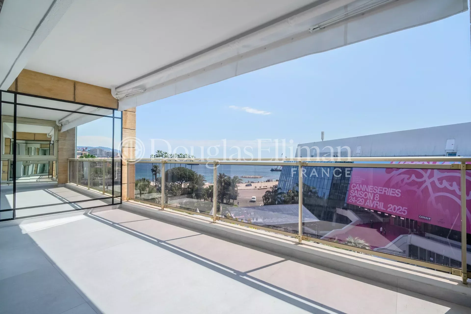 CANNES CROISETTE – 2-room apartment with sea view - Picture n°3