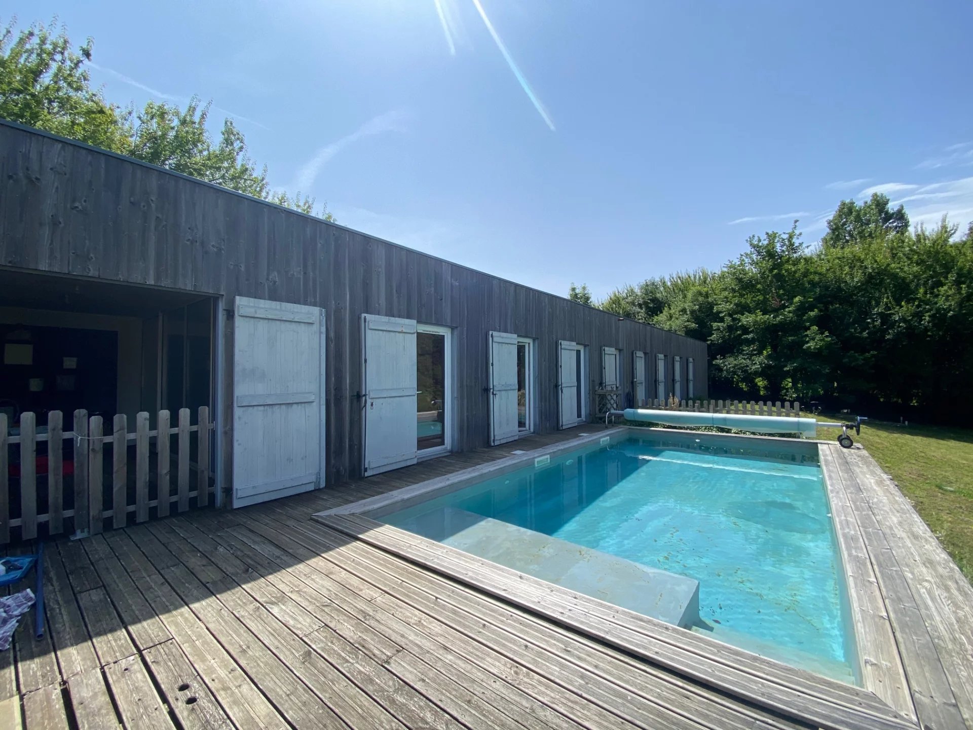 Maison bois T5 avec piscine sur 2199 m² de terrain
