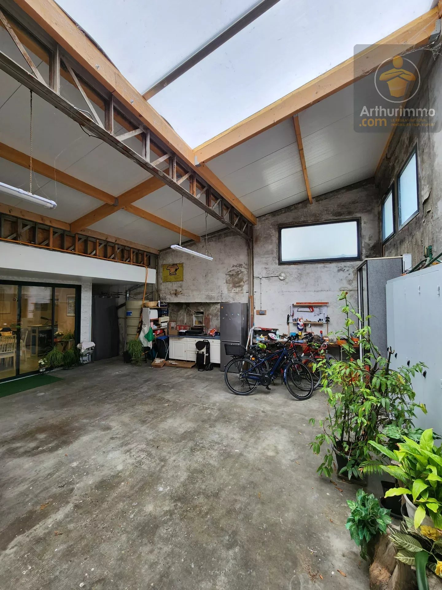 Beaugency Centre – 165 m², 5 chambres, terrasse, véranda, garage et atelier exceptionnel — photo 19