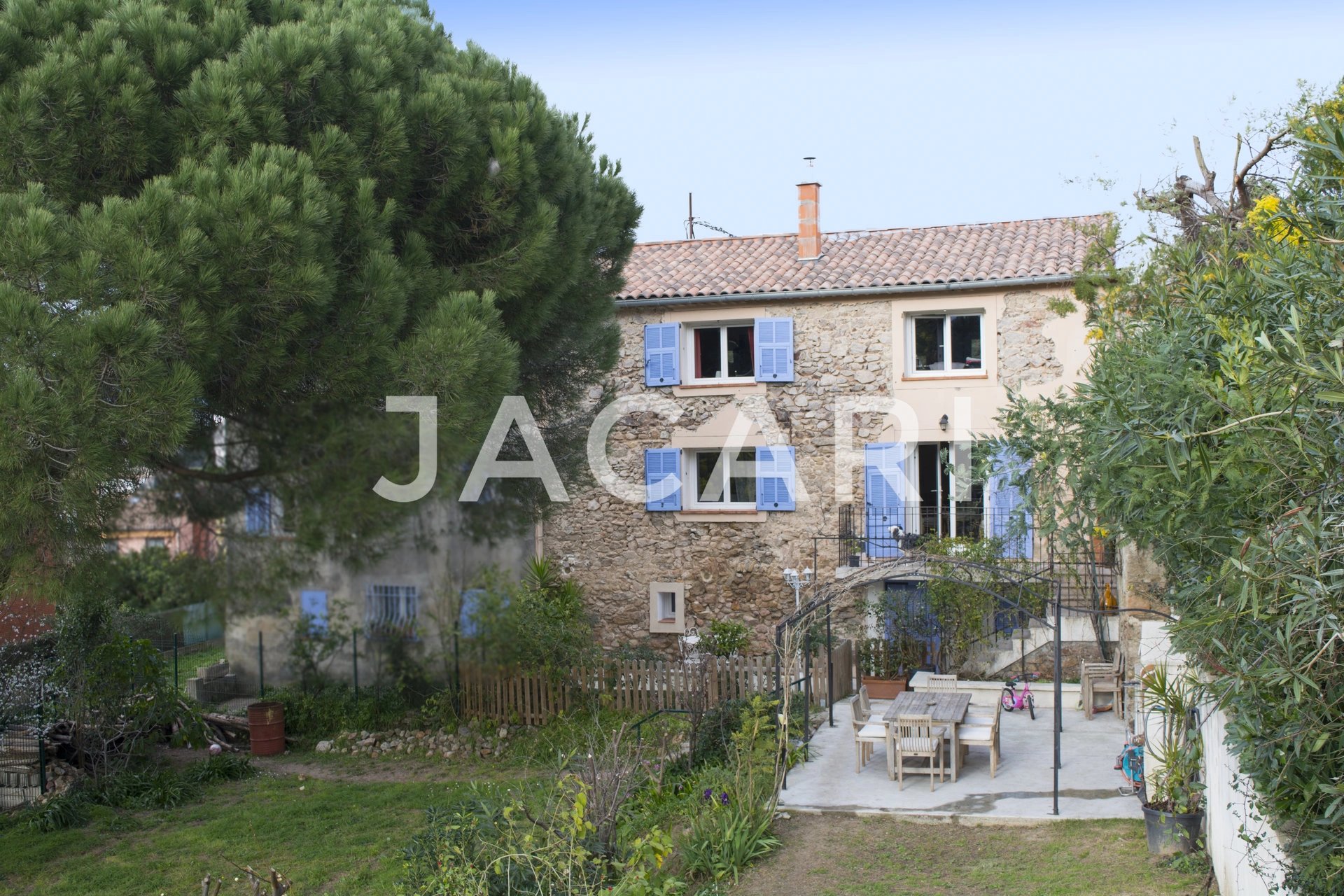 Agence immobilière de 