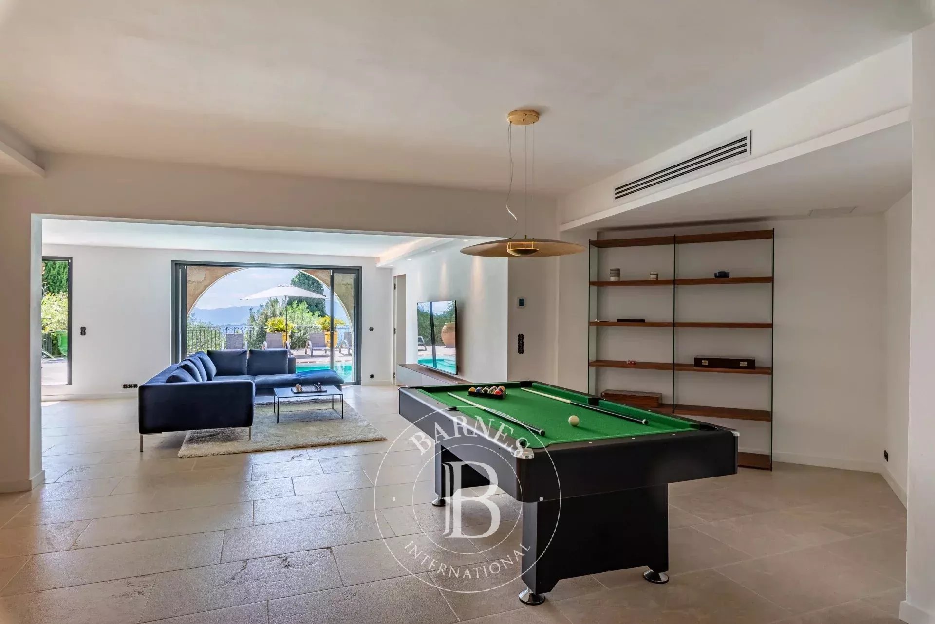 Ev Mougins - picture 9