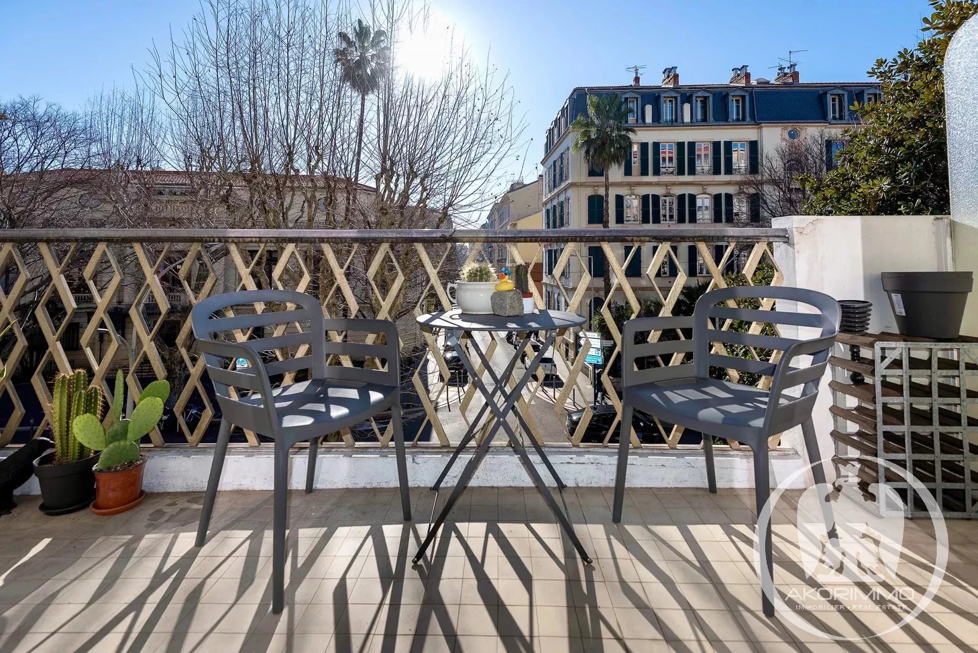 Nice, city center 3 renovated rooms onto terrace and balcony