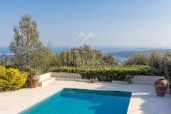 Exceptional villa with panoramic sea view in the Domaine des Hauts de Saint-Paul — photo 2 of 7