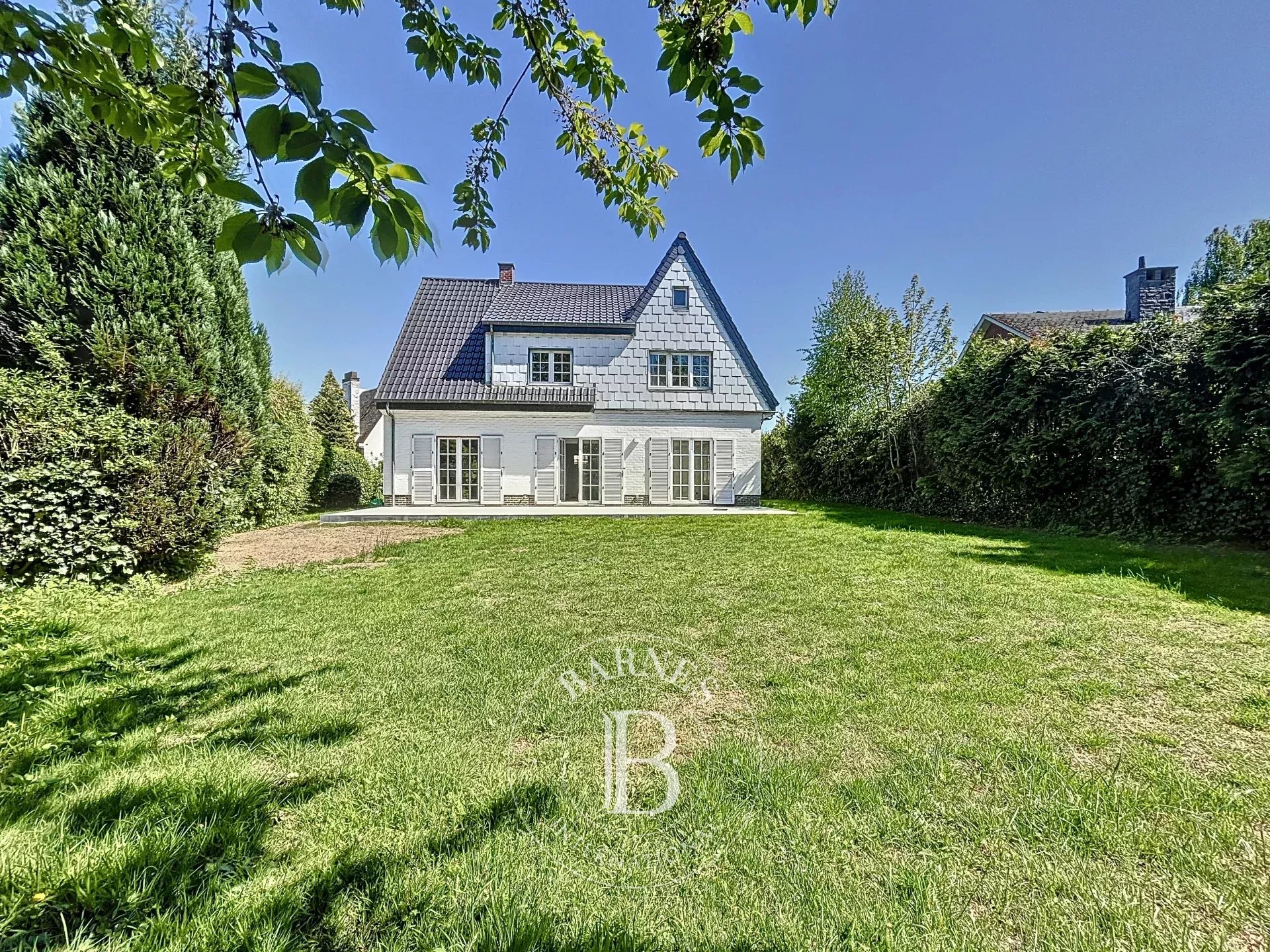 Villa fully renovated in 2025 in the heart of Waterloo.