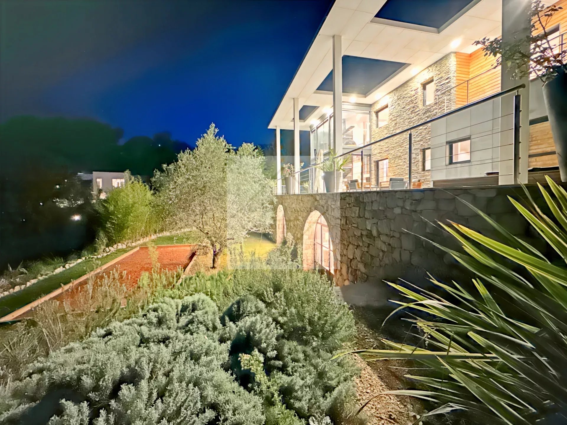 L'art de vivre: Une villa d'Architecte à Mougins — photo 8