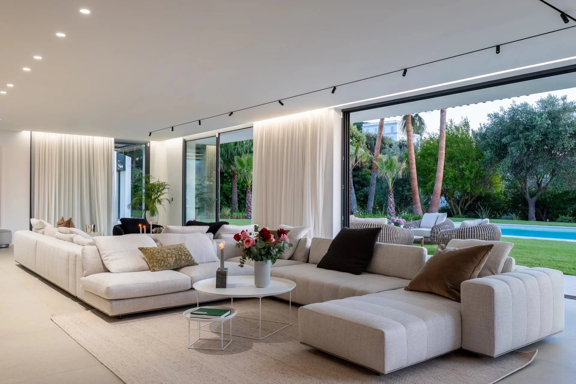 France | Cap d'Antibes | 7 Bedrooms | 6 Bathrooms | 480 sqm | €12,500,000