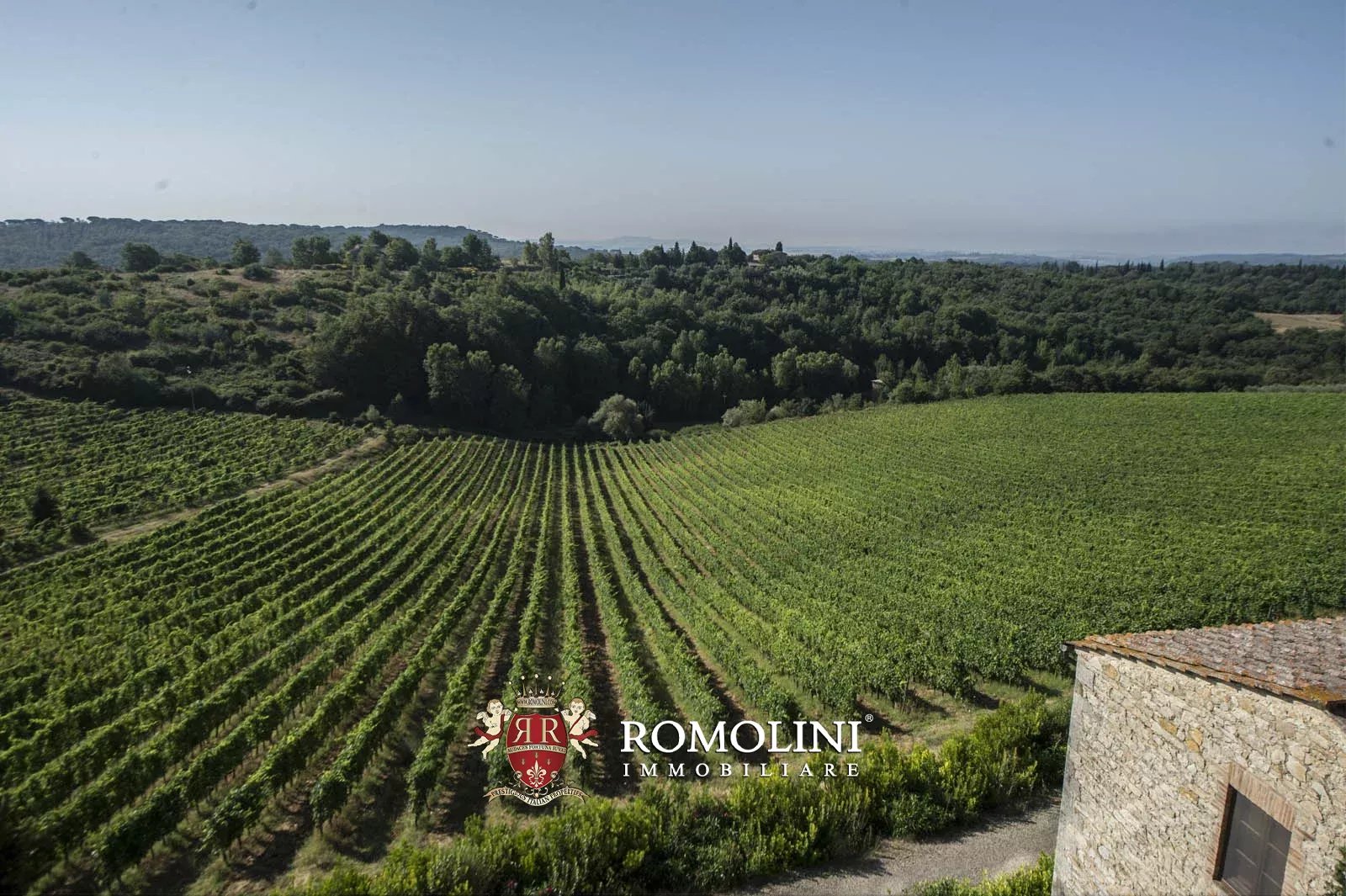 20 Bedroom Vineyard's Image 23