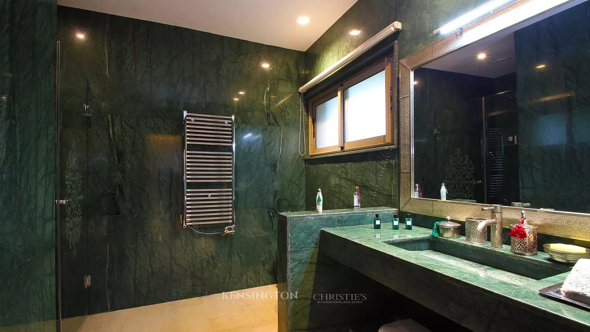 5 Bedroom Villa/Townhouse's Image 26