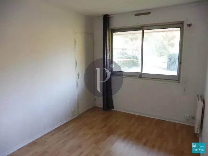 location-appartement-1-piece-verrieres-le-buisson-83870353