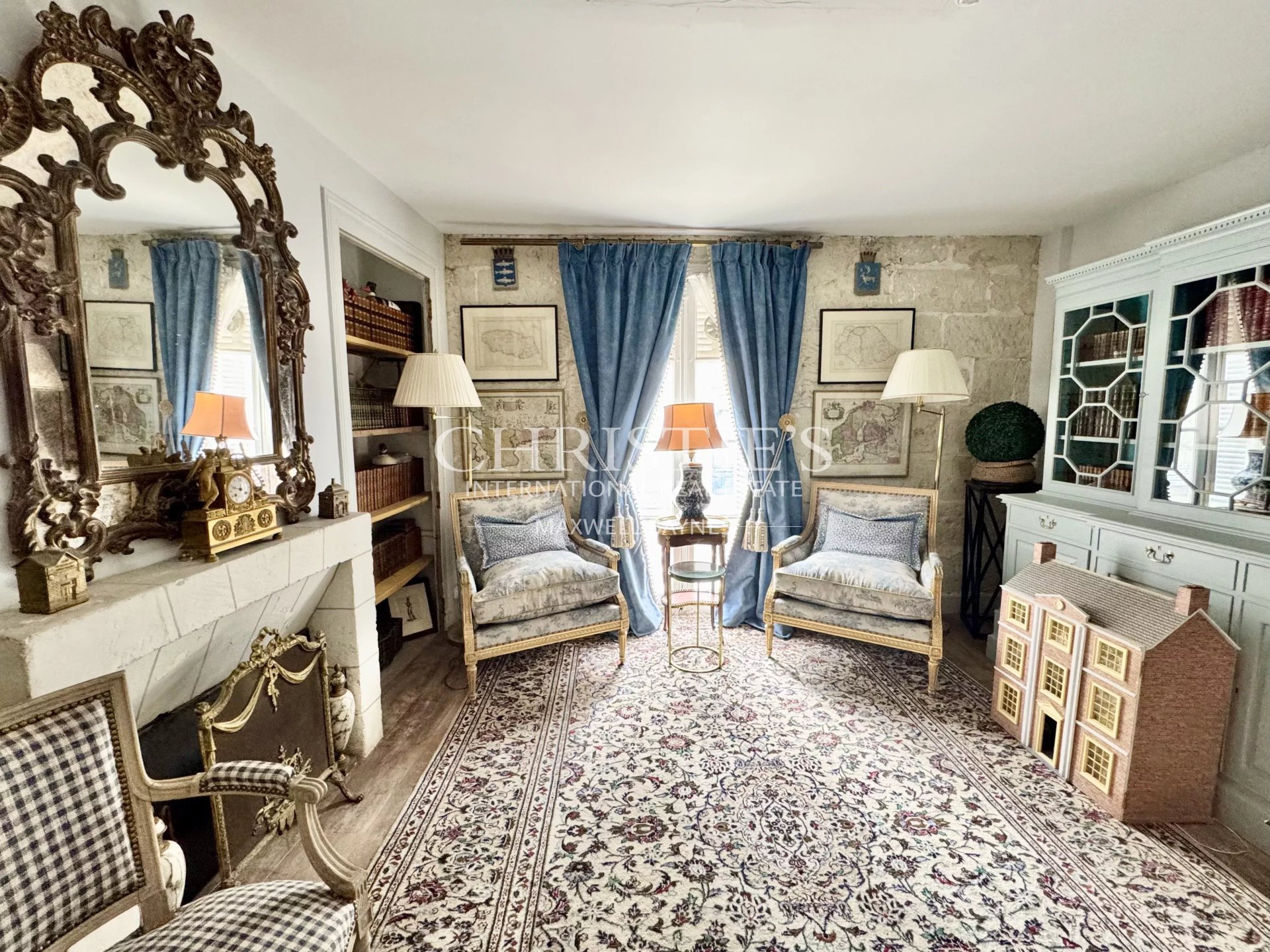 4 Bedroom Villa/Townhouse's Image 9