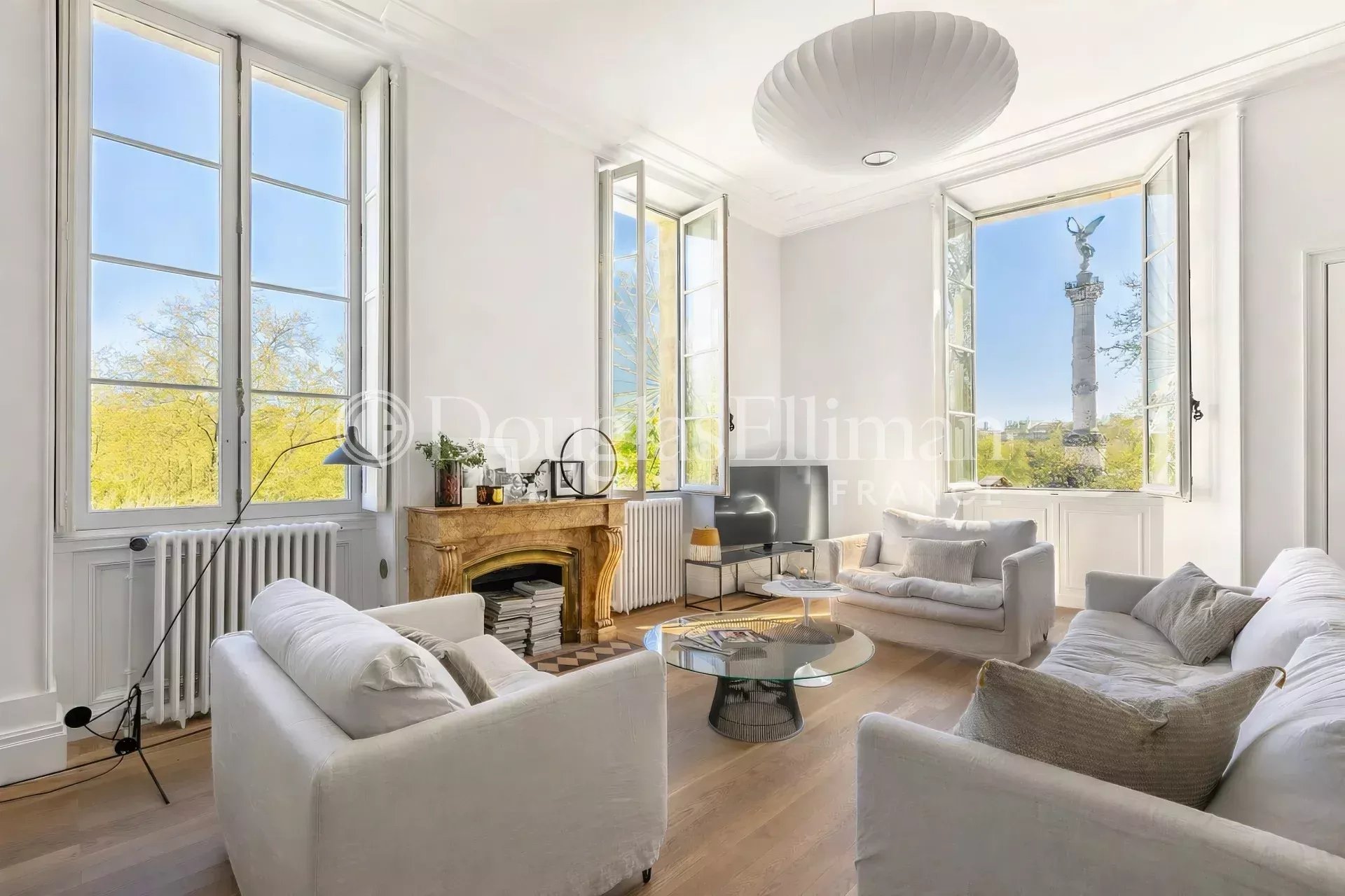 BORDEAUX – PLACE DES QUINCONCES – Appartement de 160 m² avec ascenseur - Image nᵒ2