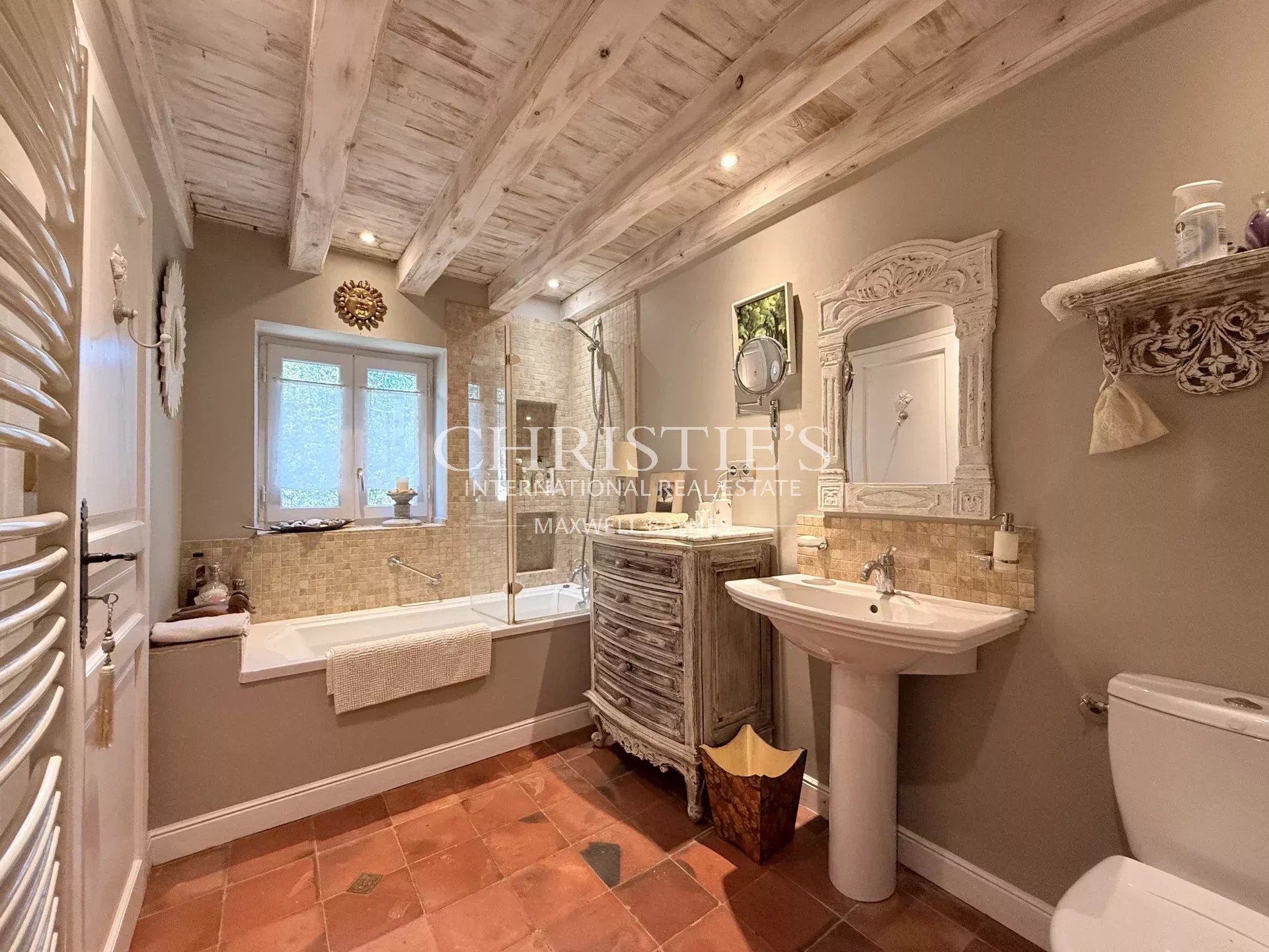 5 Bedroom Villa/Townhouse's Image 13