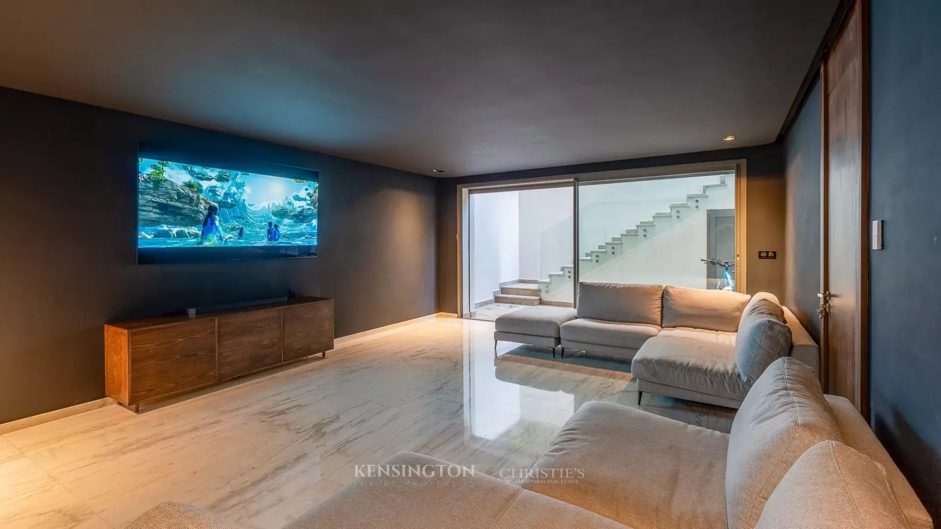 5 Bedroom Villa/Townhouse's Image 51