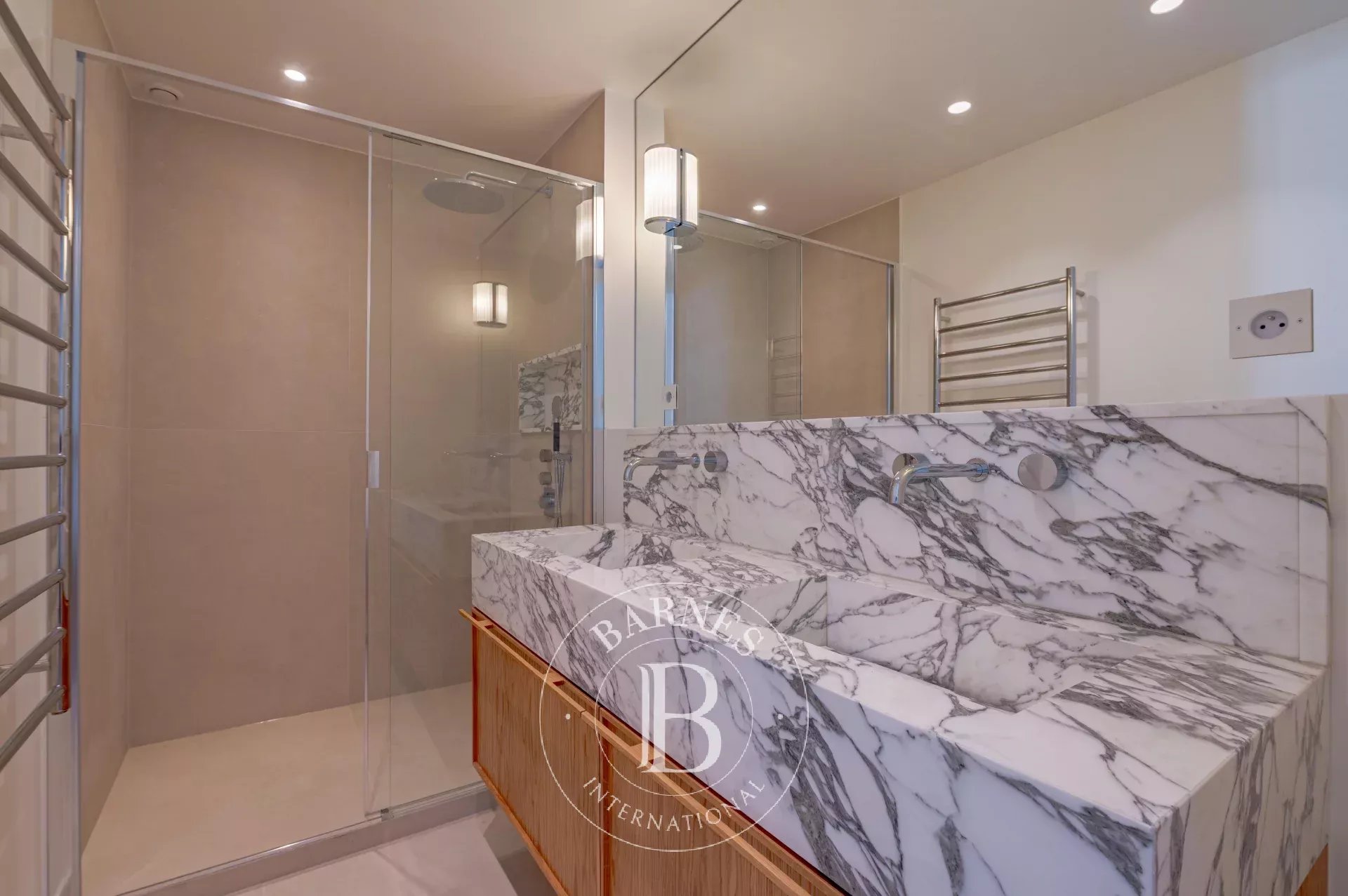 Daire Paris 5ème - picture 14