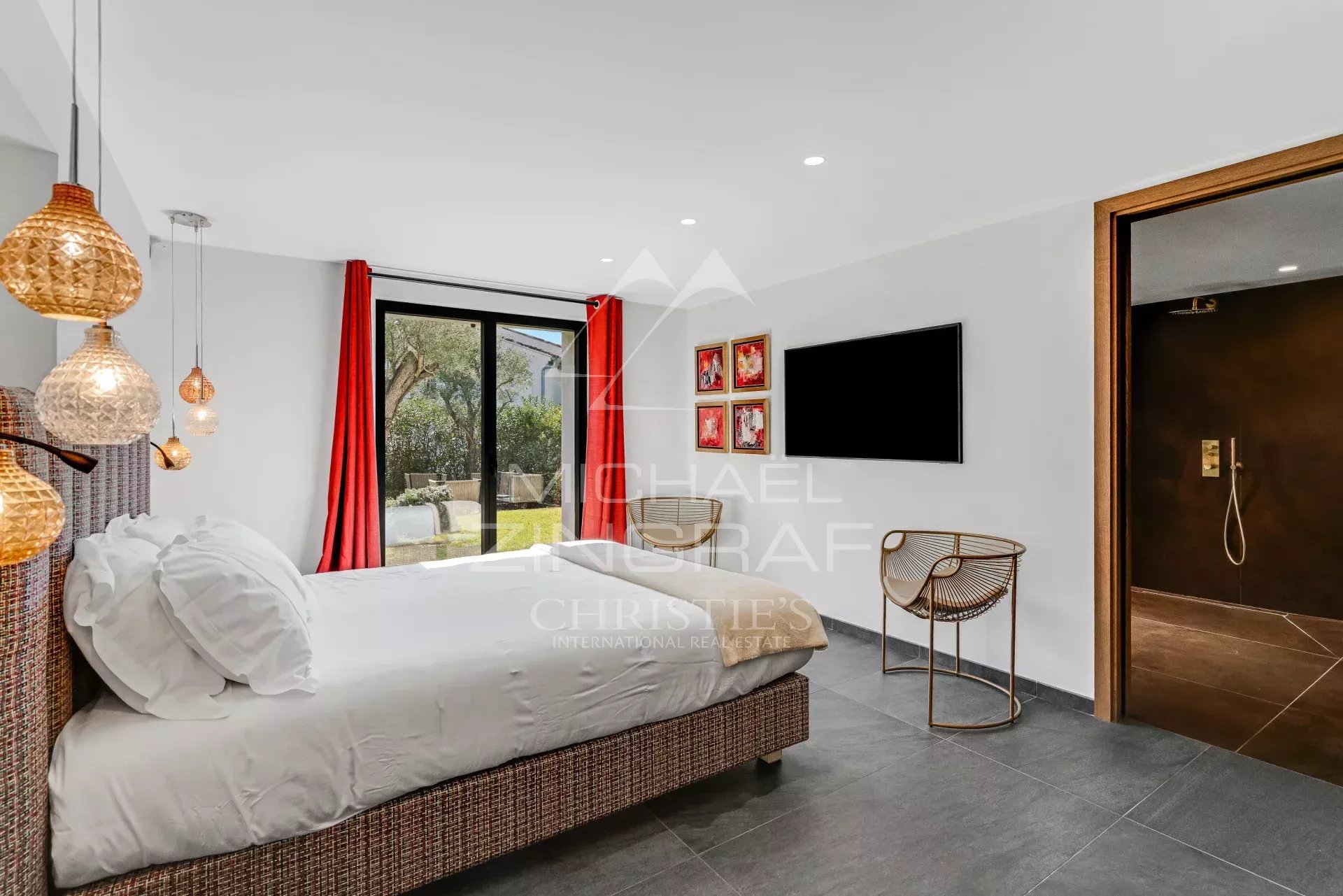 5 Bedroom Villa/Townhouse's Image 14