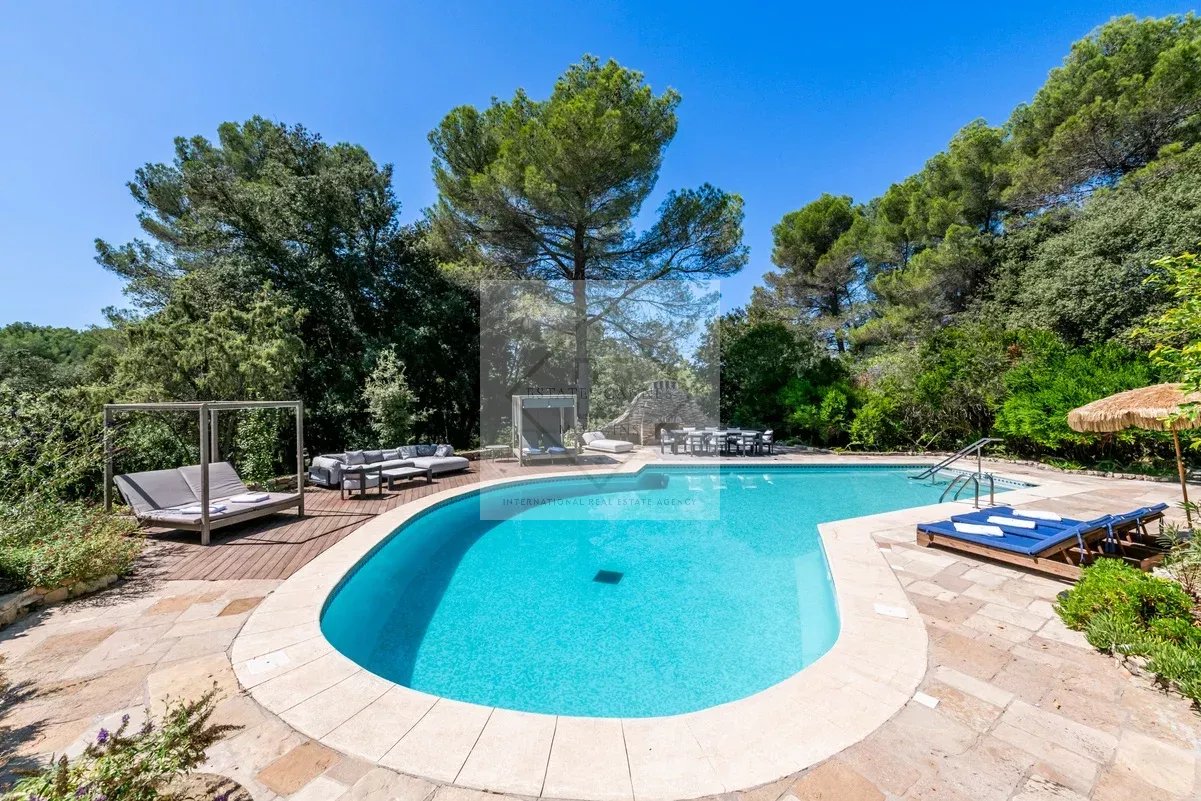 Villa d’exception à louer à l’année — photo 30