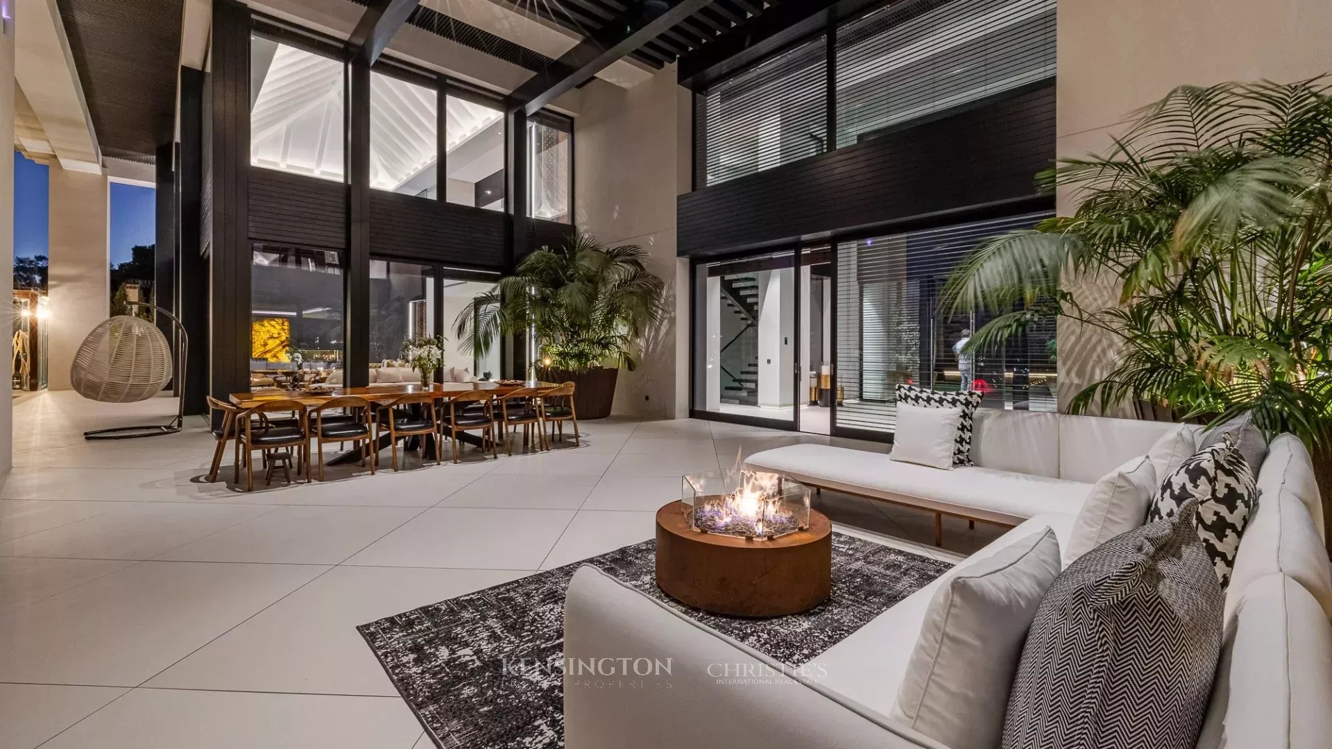 4 Bedroom Villa/Townhouse's Image 93