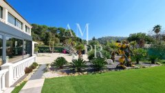 Mougins - Renovated villa with pool house — photo 3 of 14