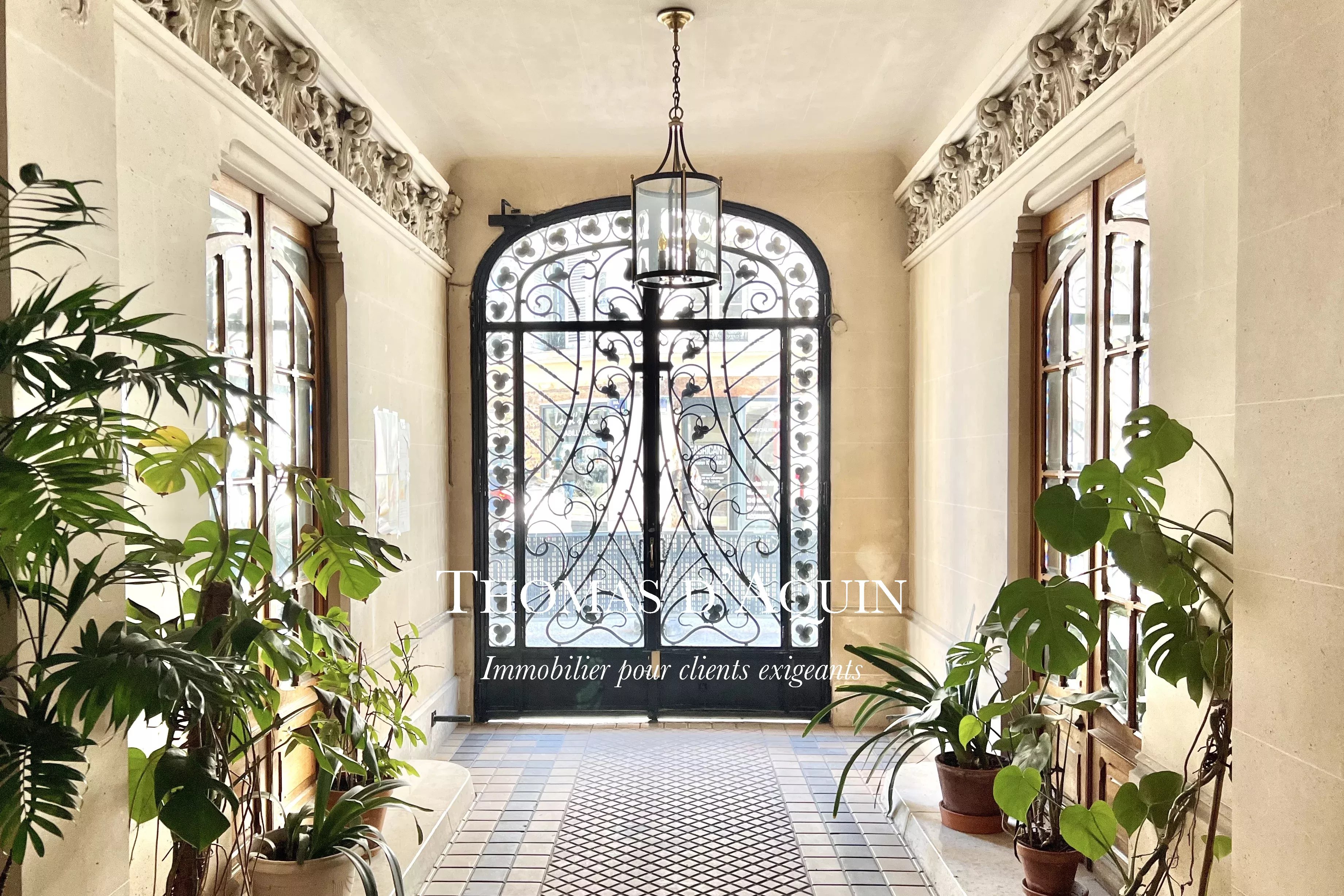 MARAIS - ENFANTS  ROUGES