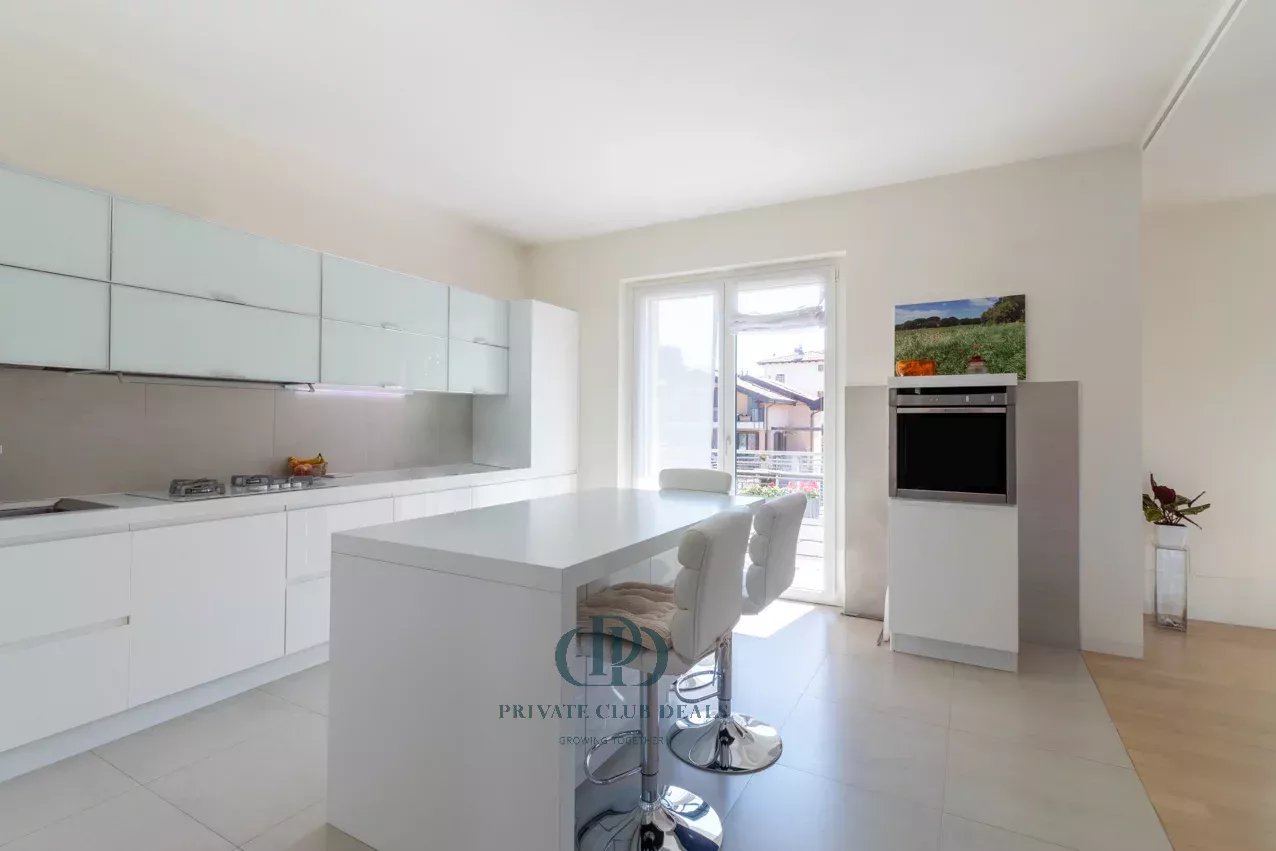 Villa Varese - picture 5